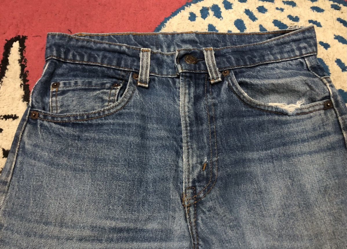 Levi's Vintage 90s Levis Distressed Ripped Zipper jeans Size US 29 - 3 Thumbnail