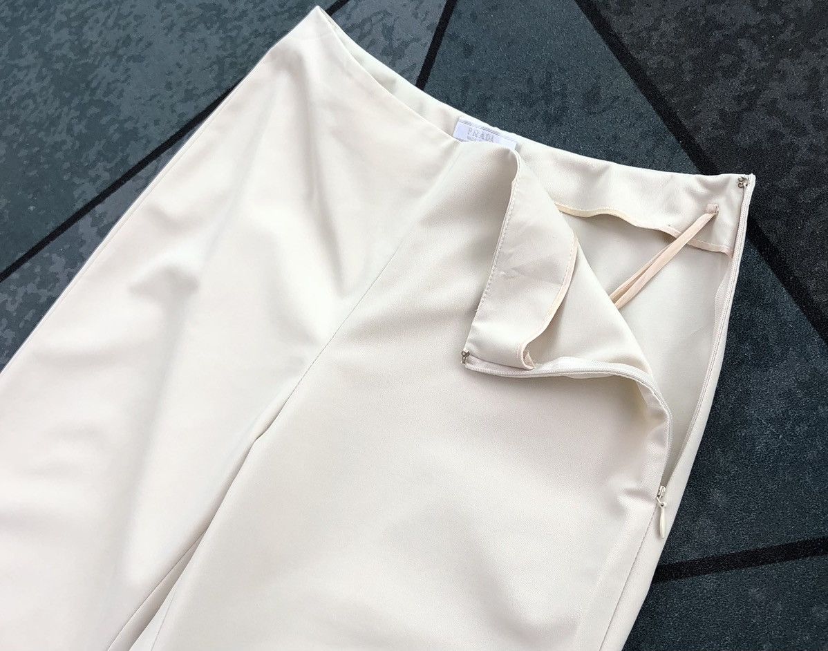 Prada Prada Stretchable Slim Fit Women Trousers Pants Size 28" / US 6 / IT 42 - 2 Thumbnail