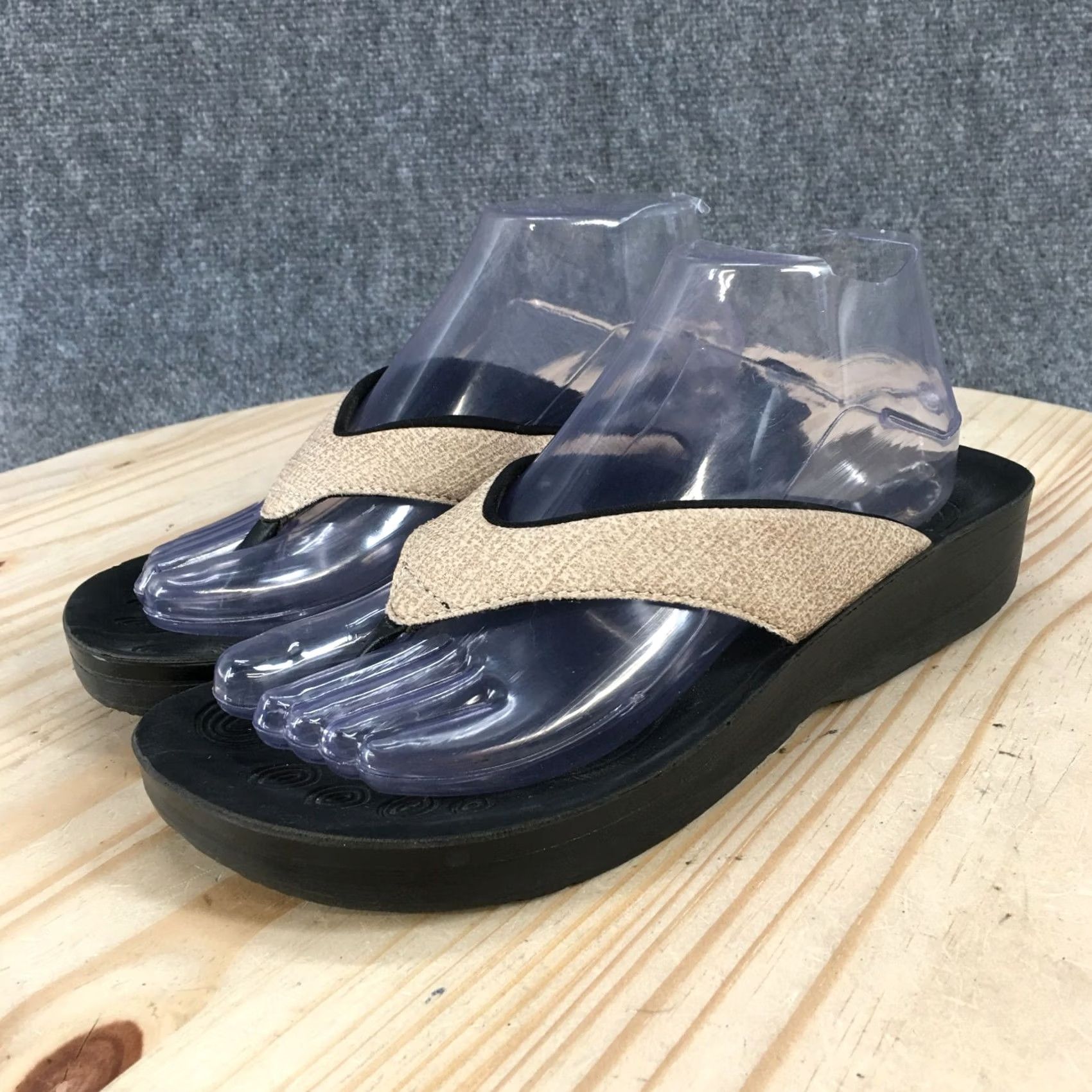 Vintage Aerothotic Sandals Womens 38 Casual Slip On Thong Flip Flops Black Brown Wedge Sandal Size US 8 / IT 38 - 3 Thumbnail