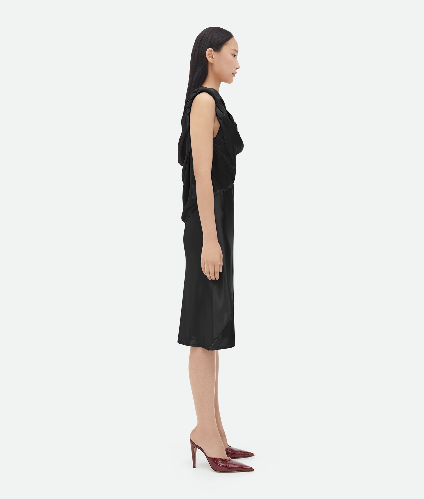 Bottega Veneta o1n1vont0325 Washed Fluid Shine Viscose Satin Dress in Black Size XS / US 0-2 / IT 36-38 - 2 Thumbnail