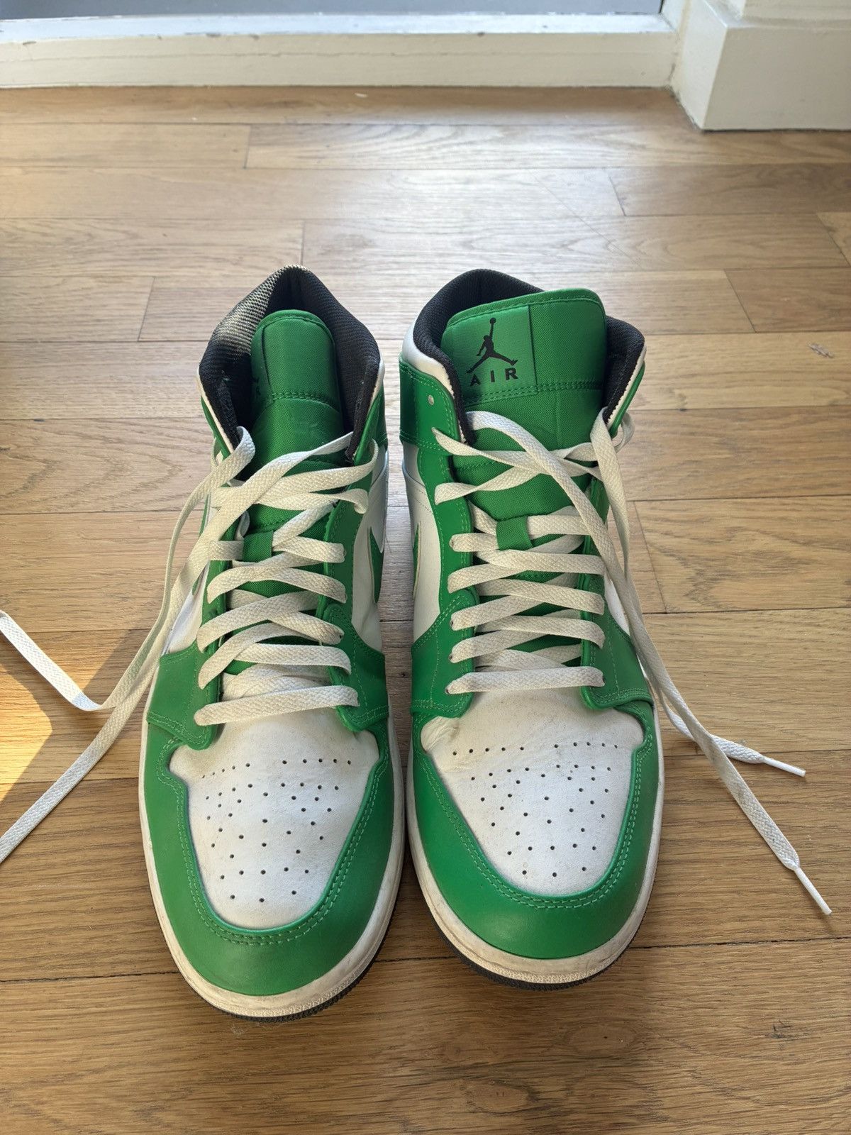 Nike Air Jordan 1 Size US 12 / EU 45 - 3 Thumbnail