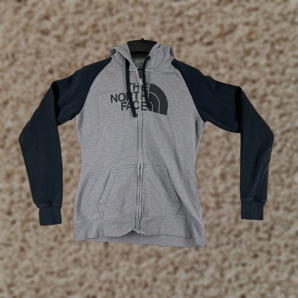 The North Face VINTAGE The North Face Hoodie Shirt Womens Small Gray Black Full Zip Pockets Cotton Nike Size S / US 4 / IT 40 - 1 Thumbnail
