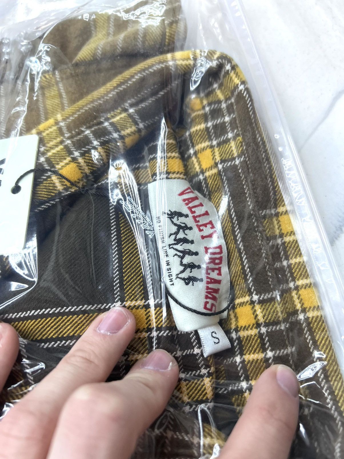 Vale Chocolate Crystal Flannel Black Yellow Size S