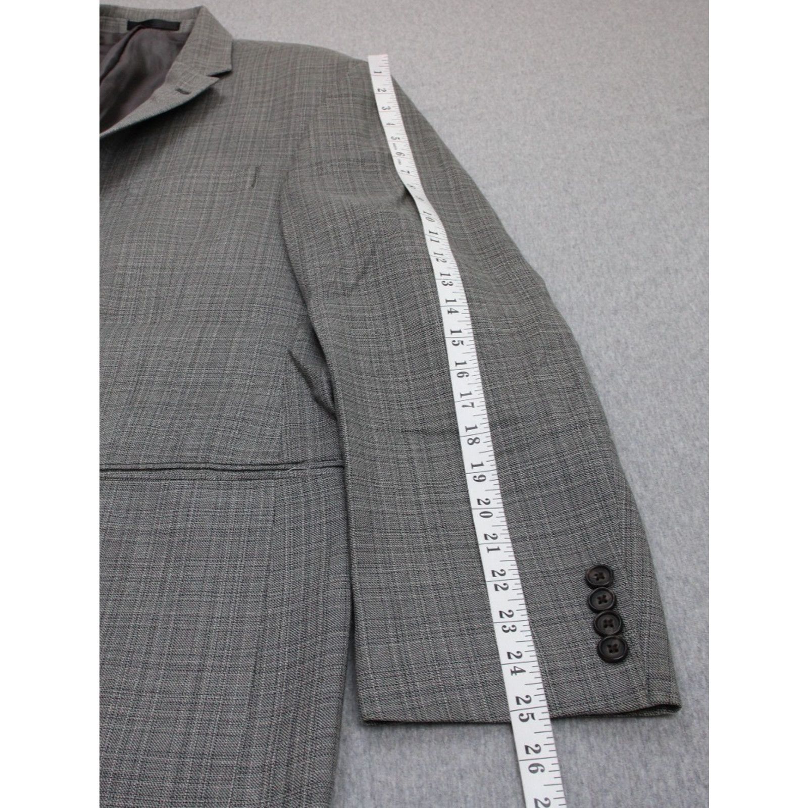 Lauren Ralph Lauren Lauren Ralph Lauren Blazer Mens 44R Gray Plaid Wool and Silk Size 44R - 8 Thumbnail