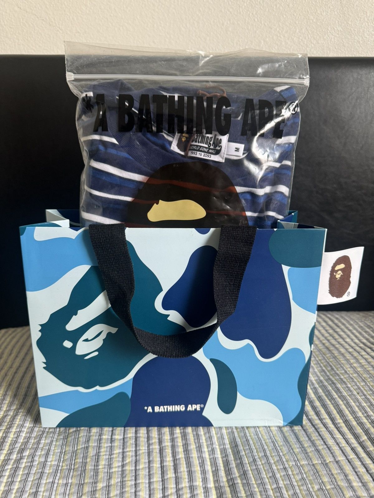 Bape Blue Hoop One Point T-Shirt Size US M / EU 48-50 / 2 - 5 Thumbnail