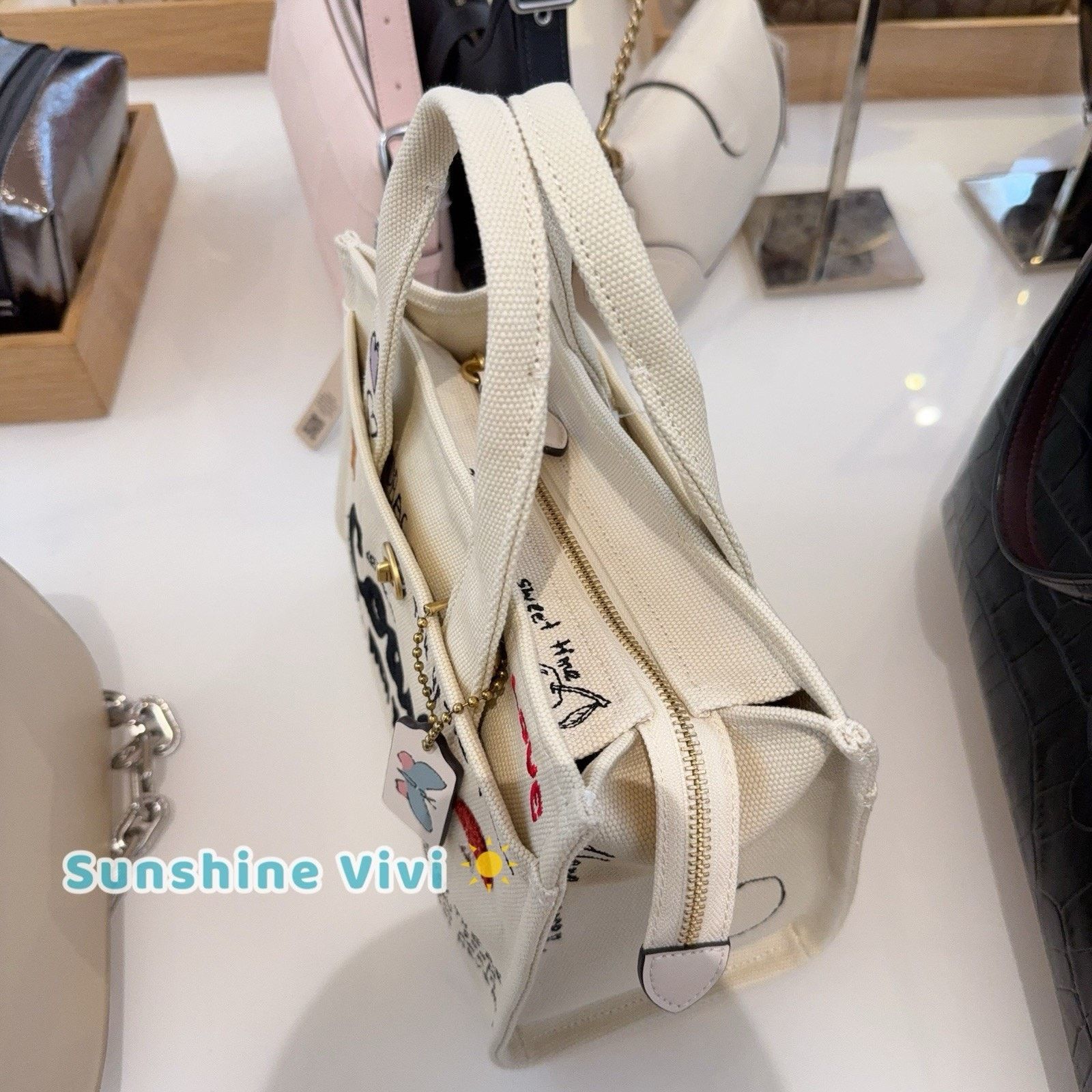 Coach NWT Coach Cargo Tote Bag 26 With Sketch Print CAM64 Handbag Size ONE SIZE - 2 Thumbnail