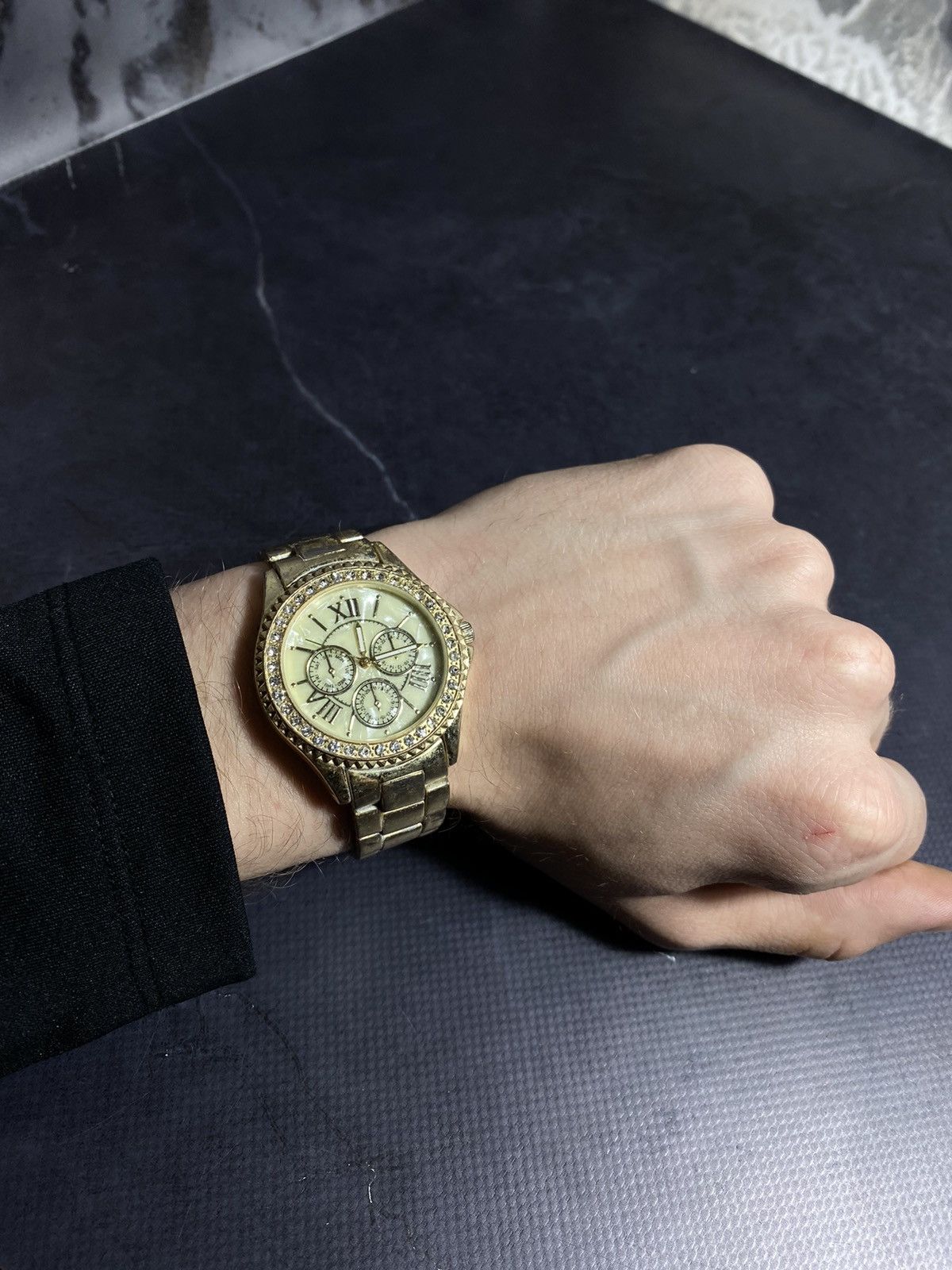 Vintage Gold-Tone Crystal Accent Watch japanese brand Size ONE SIZE - 1 Thumbnail