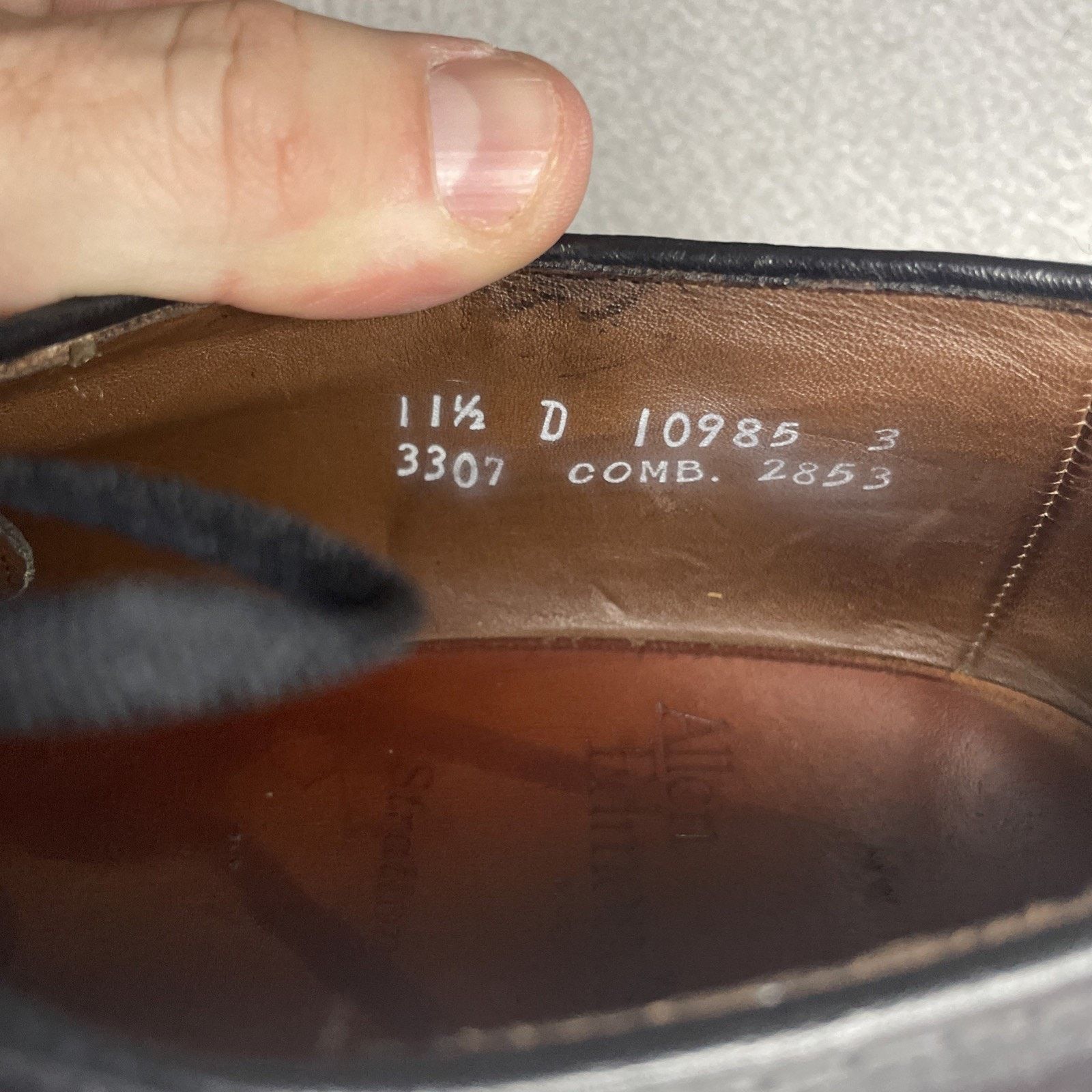 Allen Edmonds Allen Edmonds Yorktown Black Leather Cap Toe Dress 11.5 D Size US 11.5 / EU 44-45 - 12 Thumbnail
