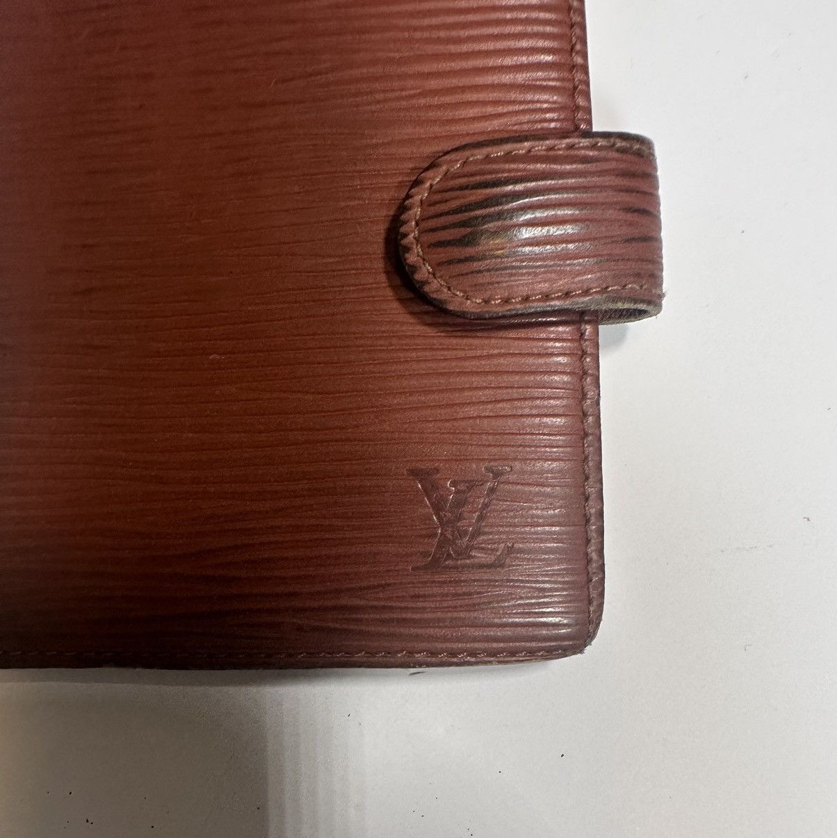 LOUIS VUITTON Epi Bi Fold Card Holder