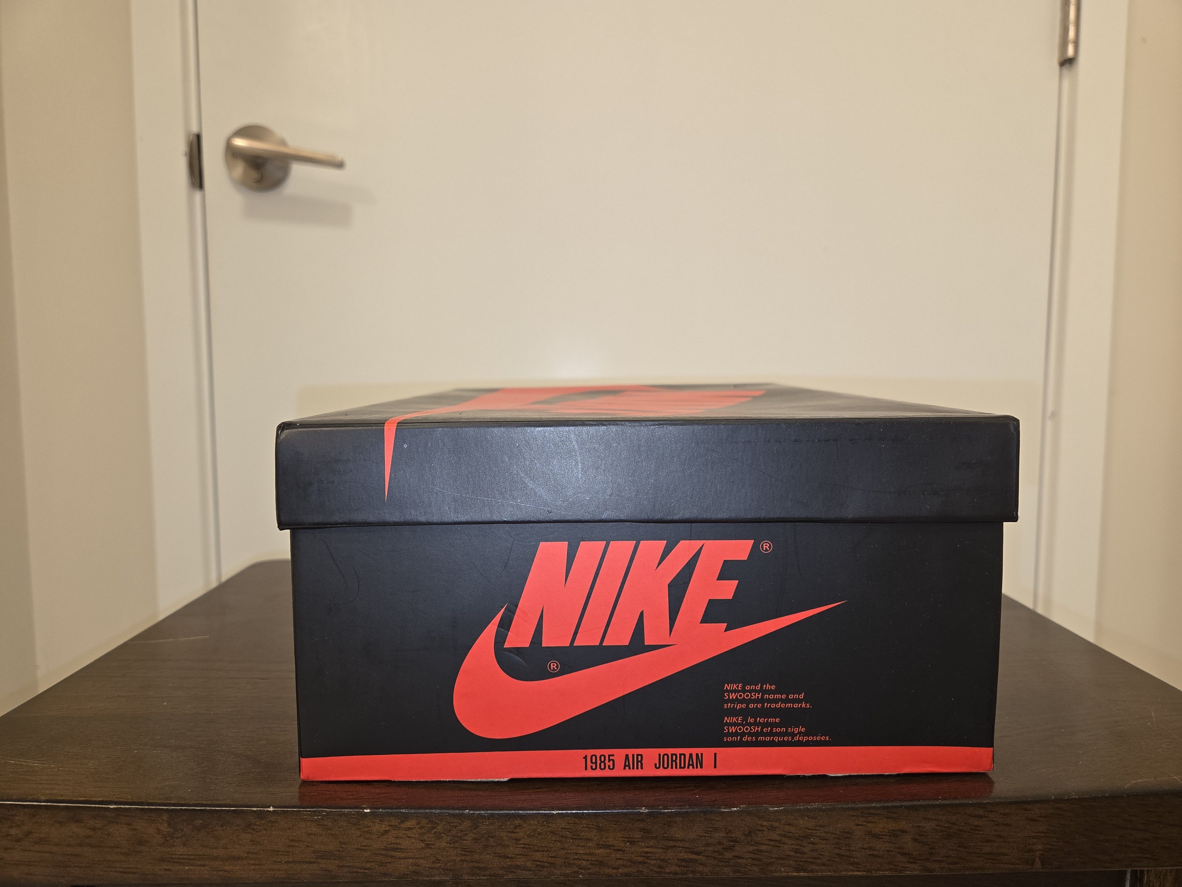 Jordan Brand Retro Air Jordan 1 obsidian, size 9.5 Size US 9.5 / EU 42-43 - 14 Thumbnail