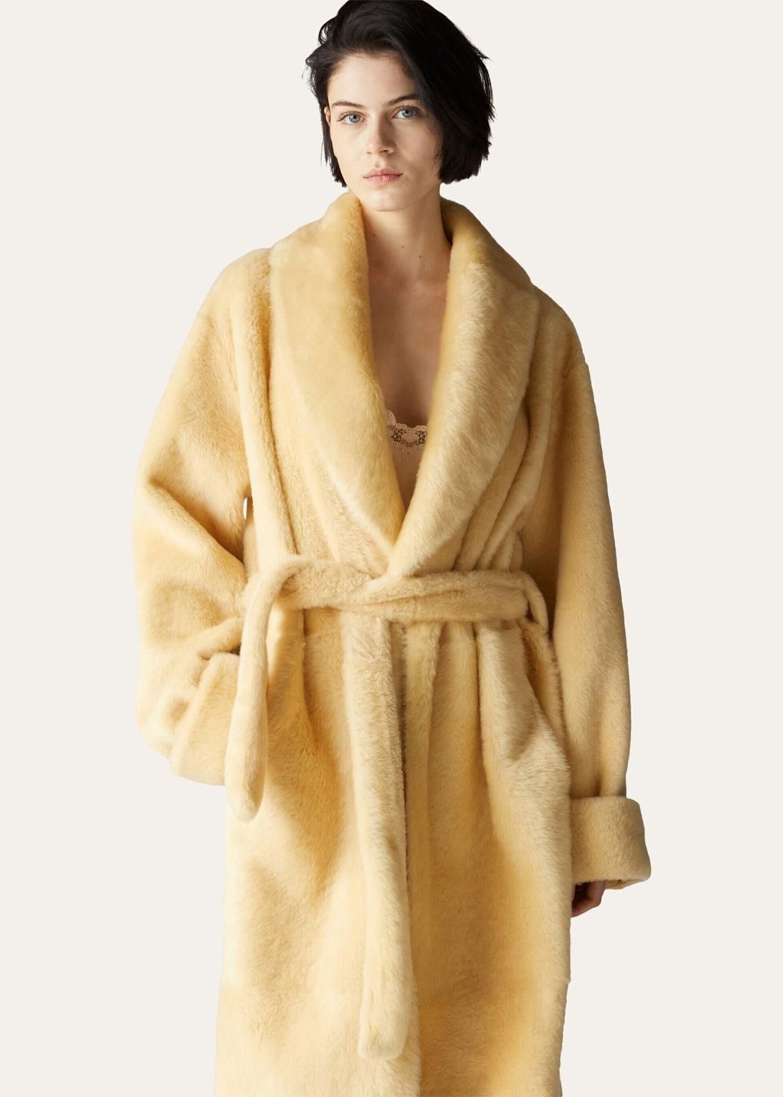 Loro Piana o1srvl11e1124 Long Shearling Thierry Coat in Yellow Size M / US 6-8 / IT 42-44 - 5 Thumbnail