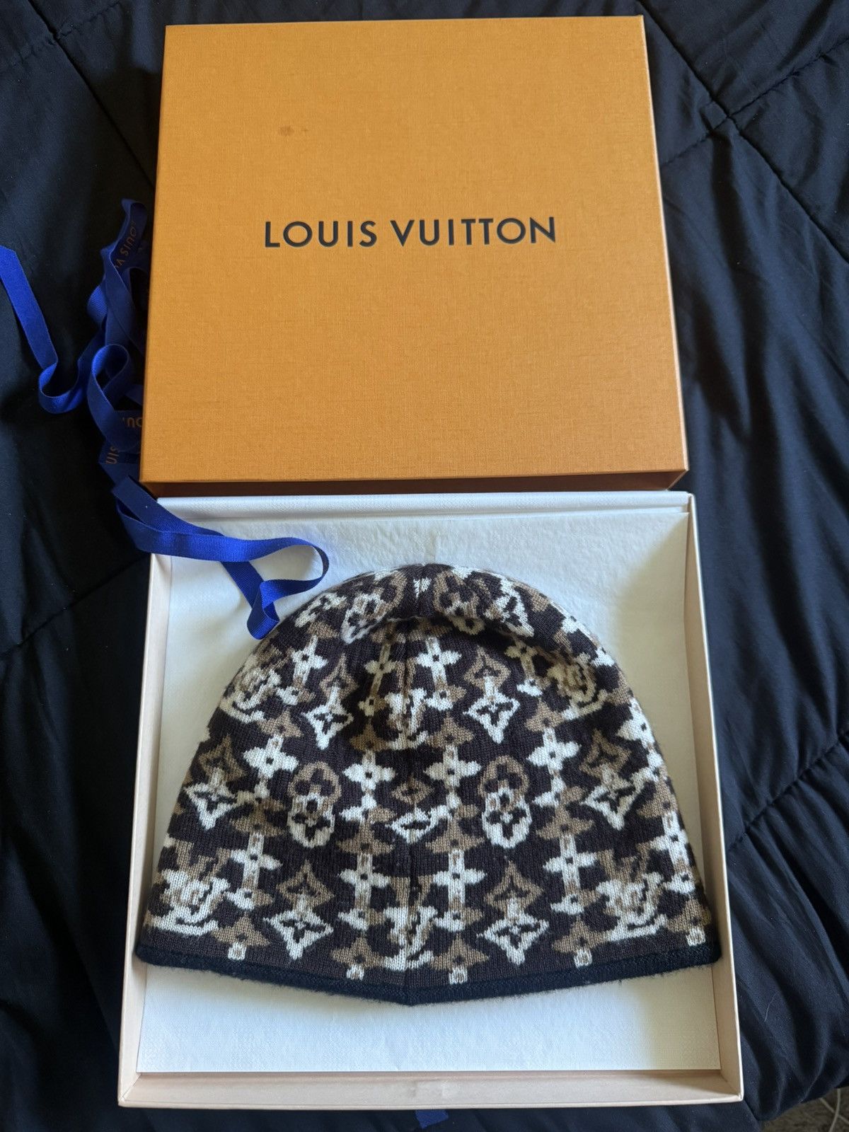 Louis Vuitton Louis Vuitton LV Fit Monogram Overlap Beanie Hat Size ONE SIZE - 2 Thumbnail