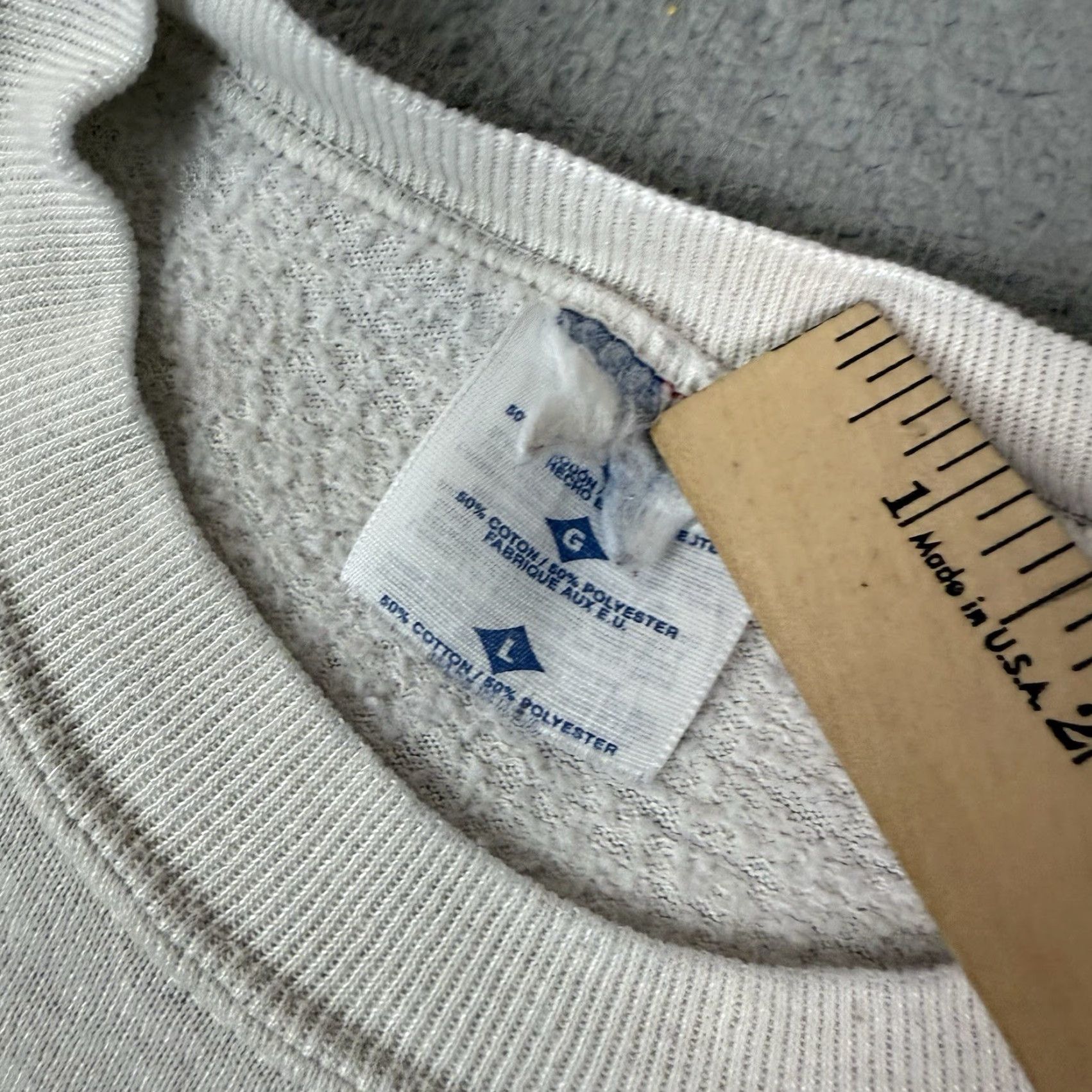 Hard Rock Cafe VINTAGE Hard Rock Cafe Sweatshirt Mens L White Bahamas 90s Logo Embroidered Retro 80s 90s Boys Mens Size US L / EU 52-54 / 3 - 4 Thumbnail
