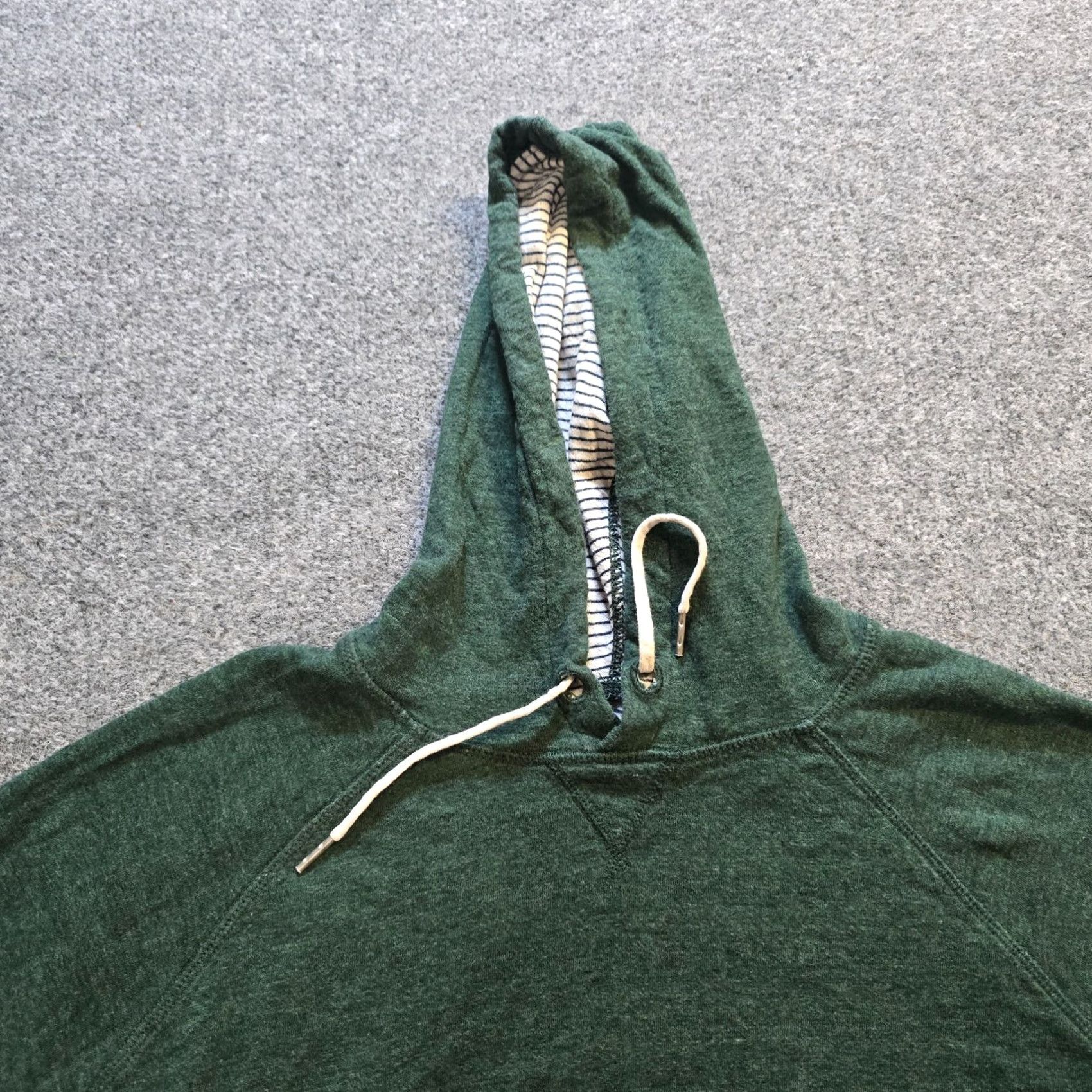 J.Crew J.CREW Sweater Men L Green Hoodie Knit Pocket Casual Comfort Sweatshirt Pullover Knit Regular Winter Fall Spring Mens Size US L / EU 52-54 / 3 - 2 Thumbnail