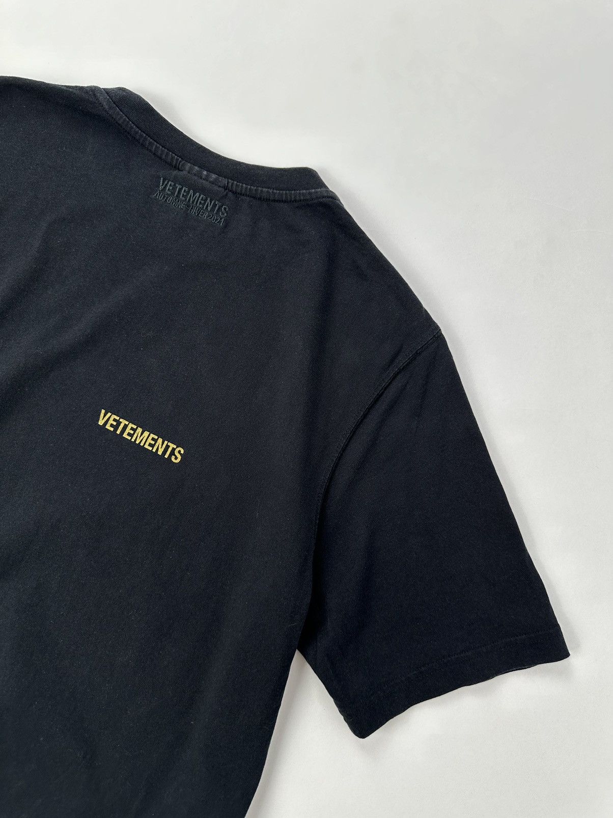 Vetements Vetements S/S2021 “It Costs $0.00 To Be A Nice Person” Size US M / EU 48-50 / 2 - 5 Thumbnail