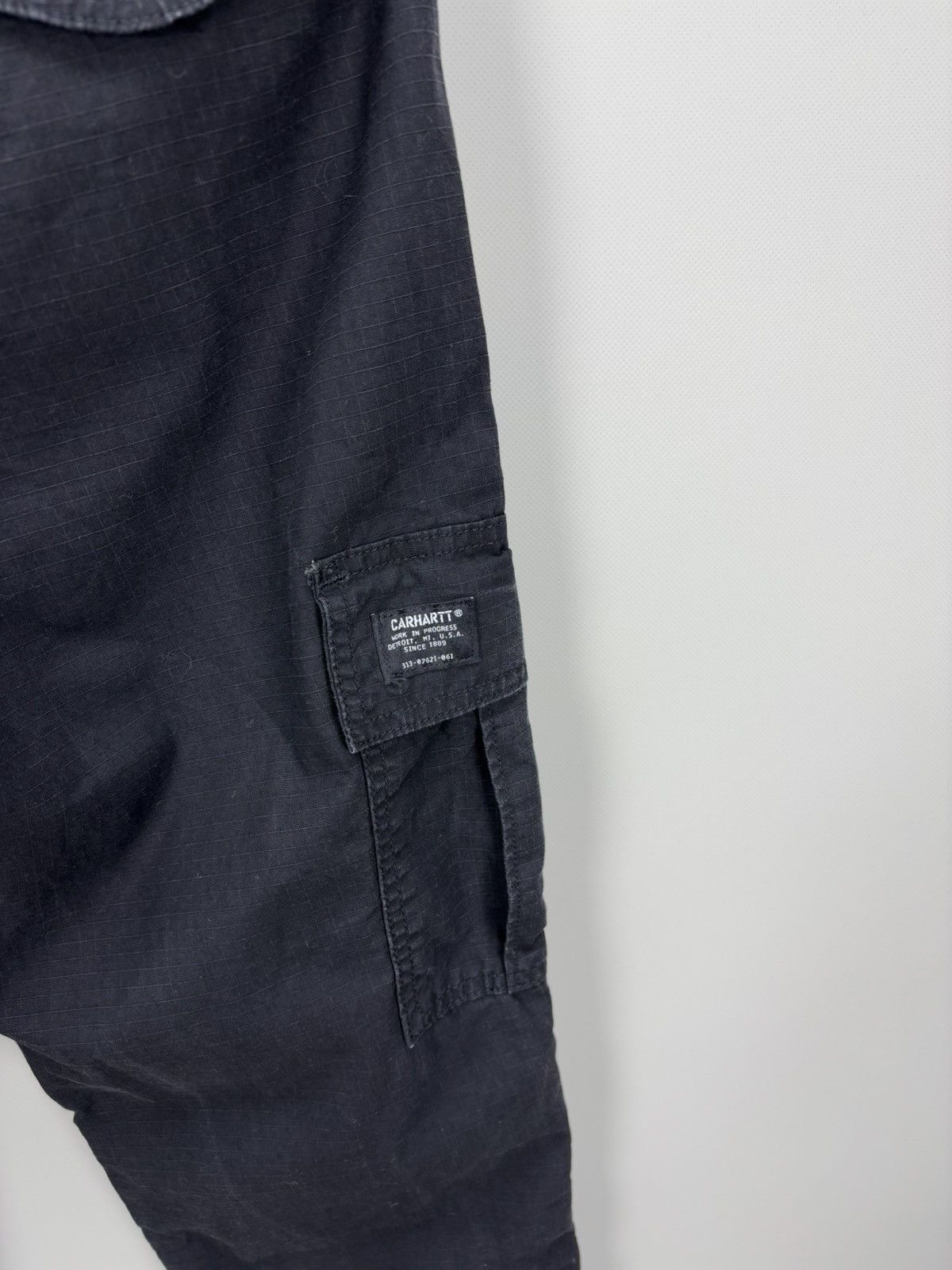 Carhartt Mens cargo pants Carhartt Size 28 Color Black Size US 28 / EU 44 - 7 Thumbnail