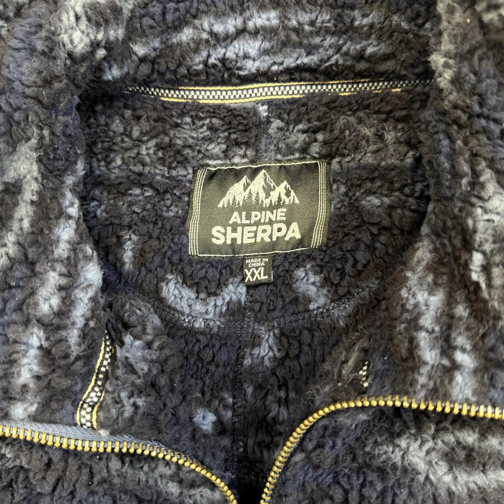 Vintage Alpine Sherpa Sweater Mens 2XL Blue Sherpa Fleece 1/4 Zip Pullover Mock Neck Casual 2XL Mens Sweater Blue Alpine Sherpa Size US XXL / EU 58 / 5 - 7 Thumbnail