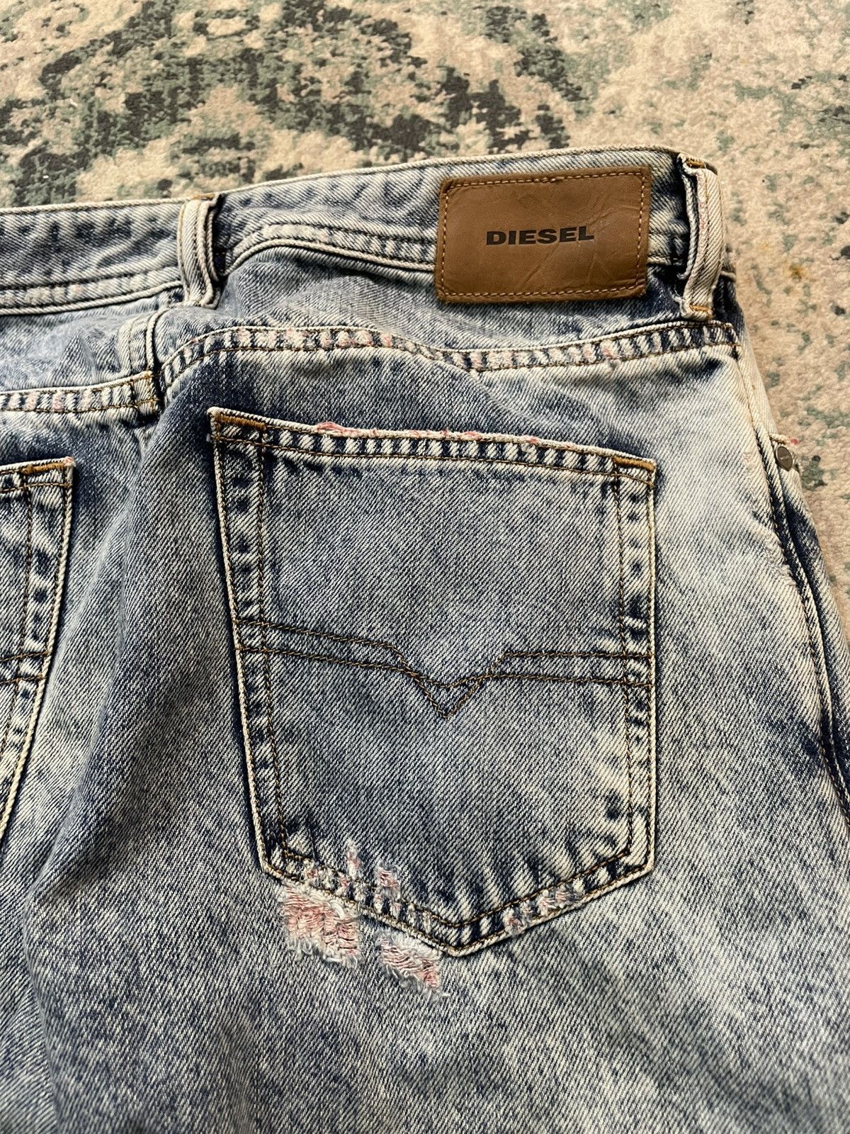 Diesel Diesel Made in Italy Faded Blue Wash Regular Slim Jeans Size US 29 - 23 Thumbnail