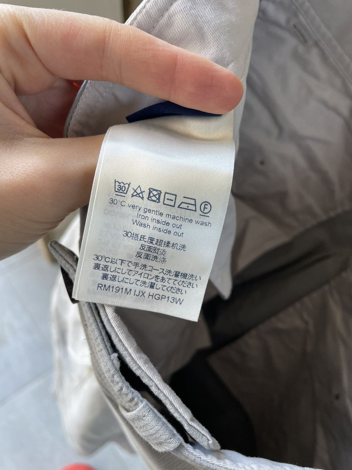 Louis Vuitton Louis Vuitton x Virgil Abloh Reflective Cargo Pants Size US 40 / EU 56 - 11 Thumbnail