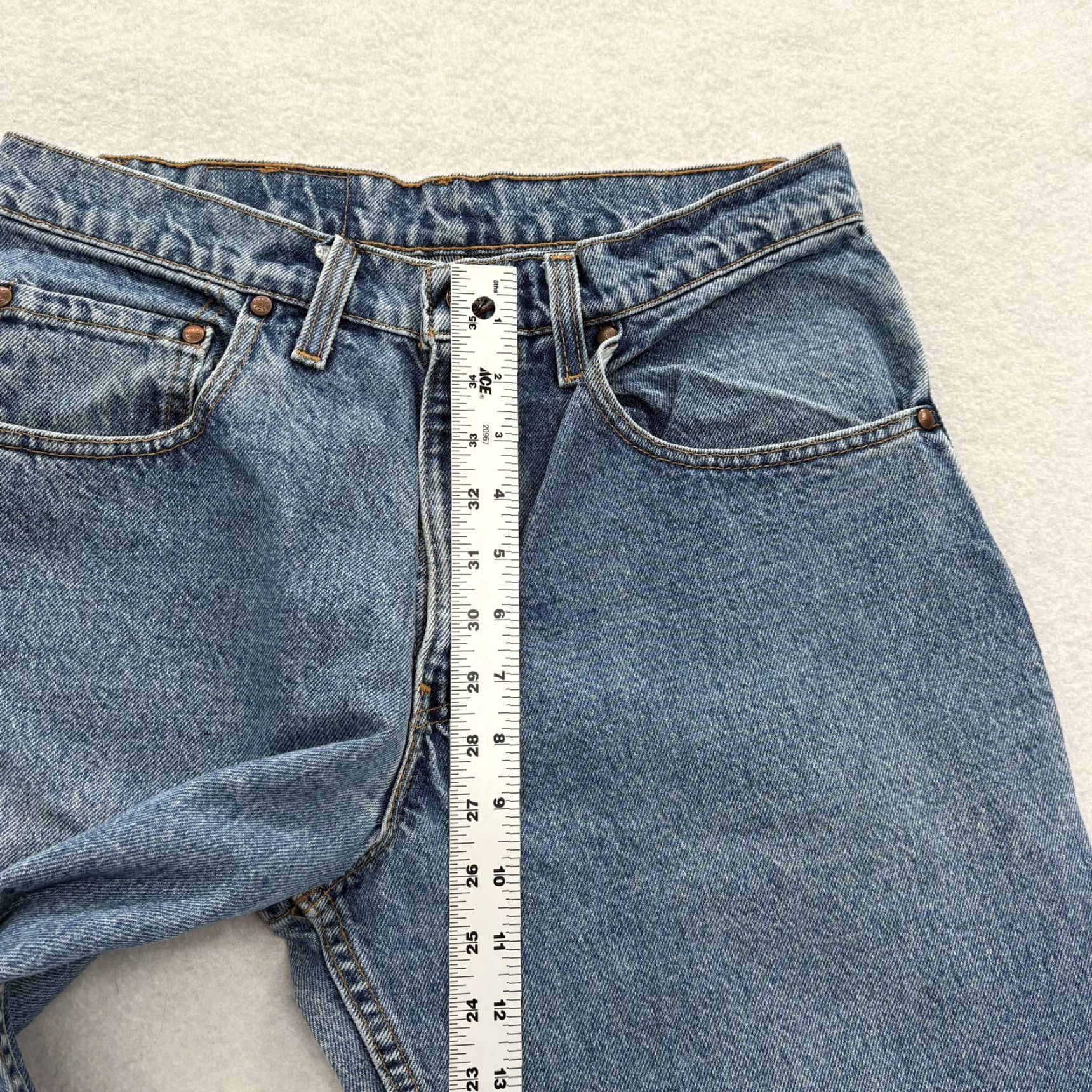 Levi's VINTAGE Levi's 545 Jeans Mens 31x32 Blue Loose Fit Tapered Leg Denim USA 90s Size US 31 - 7 Thumbnail