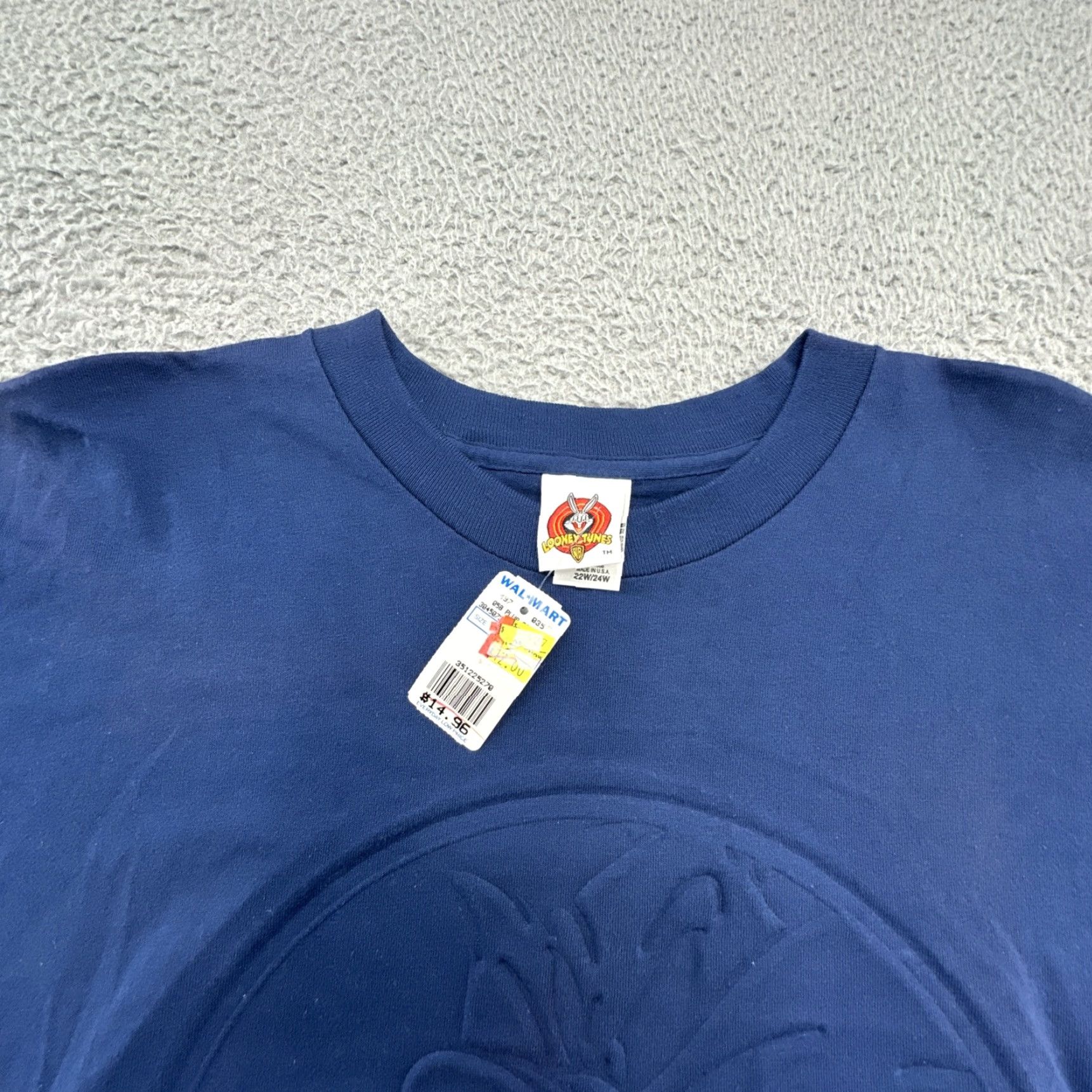 Vintage VINTAGE Looney Tunes T-Shirt 1997 Sylvester Tweety Embossed Graphic Print Crew Neck Short Sleeve Gray Cotton Men One Size 90s USA запрещ Size US M / EU 48-50 / 2 - 3 Thumbnail