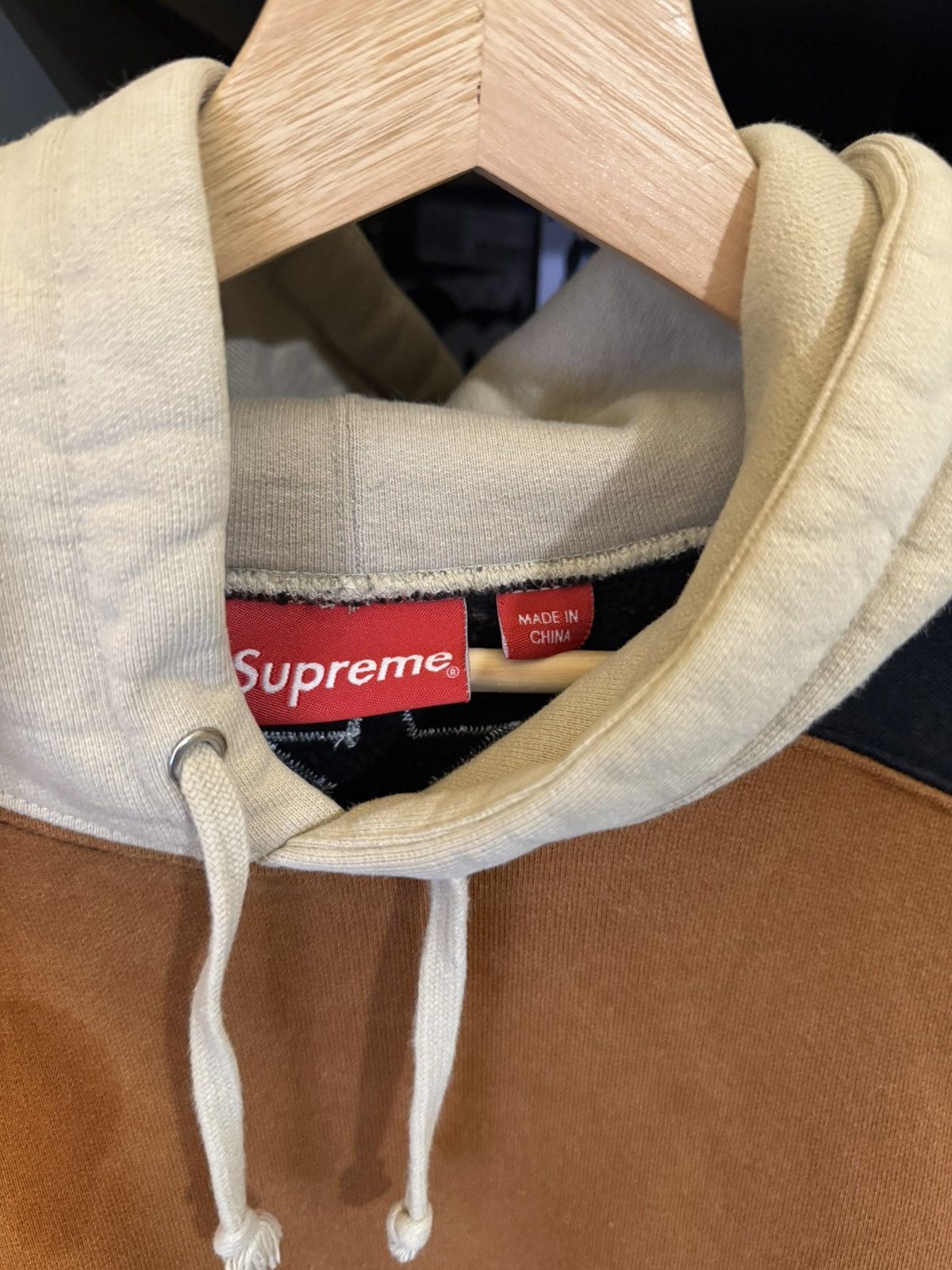 Supreme Supreme Brown Hockey Hoodie FW22 Size US L / EU 52-54 / 3 - 3 Thumbnail