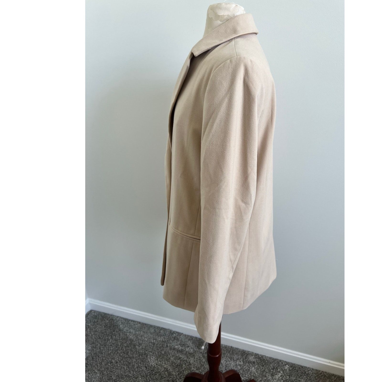 Banana Republic Banana Republic Classic Lined Blazer NWT Size 10 Size L / US 10 / IT 46 - 2 Thumbnail