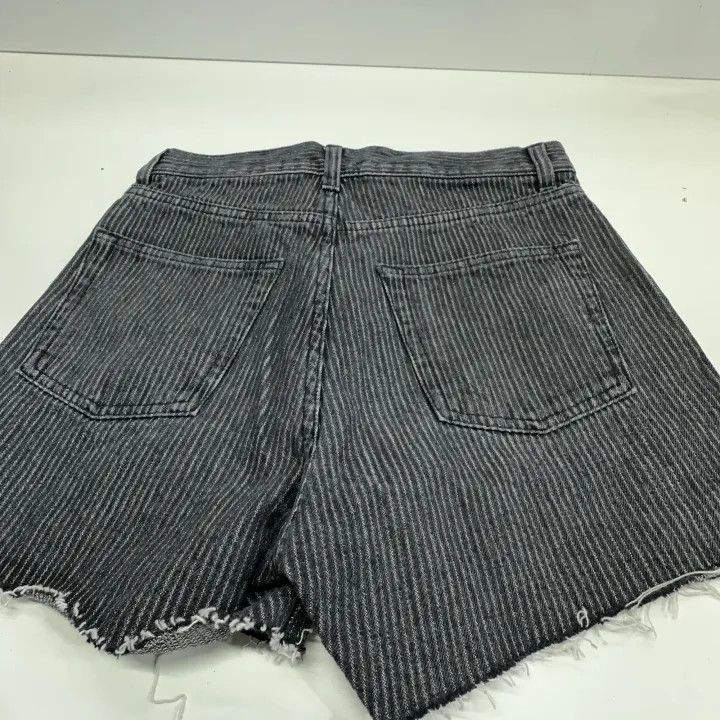 Saint Laurent Paris Saint Laurent Fashionable Casual Denim Shorts-2507 Size US 26 / EU 42 - 6 Thumbnail
