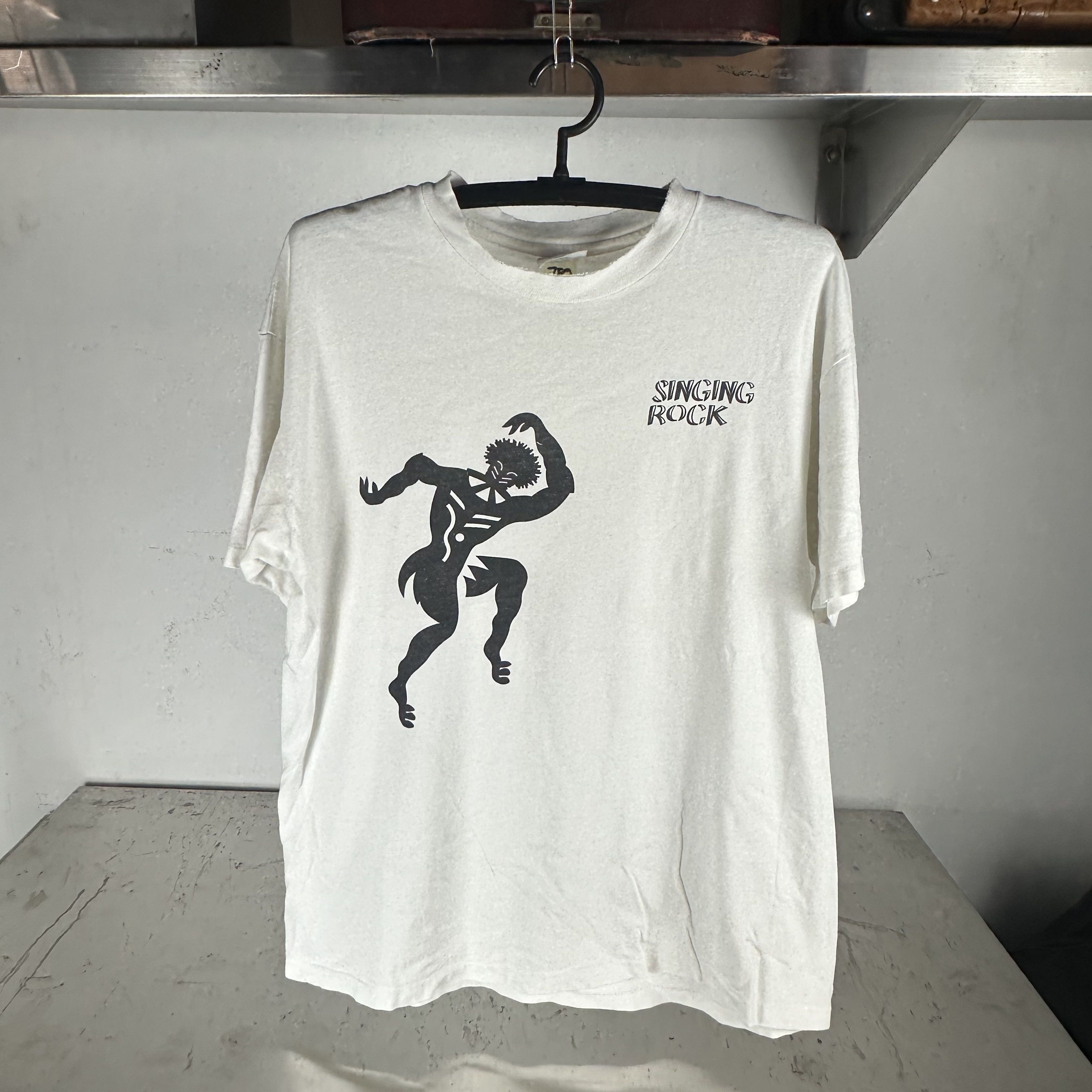 Vintage Vintage 90s Singing Rock Artwork Double Sided T-shirt Size US L / EU 52-54 / 3 - 1 Thumbnail