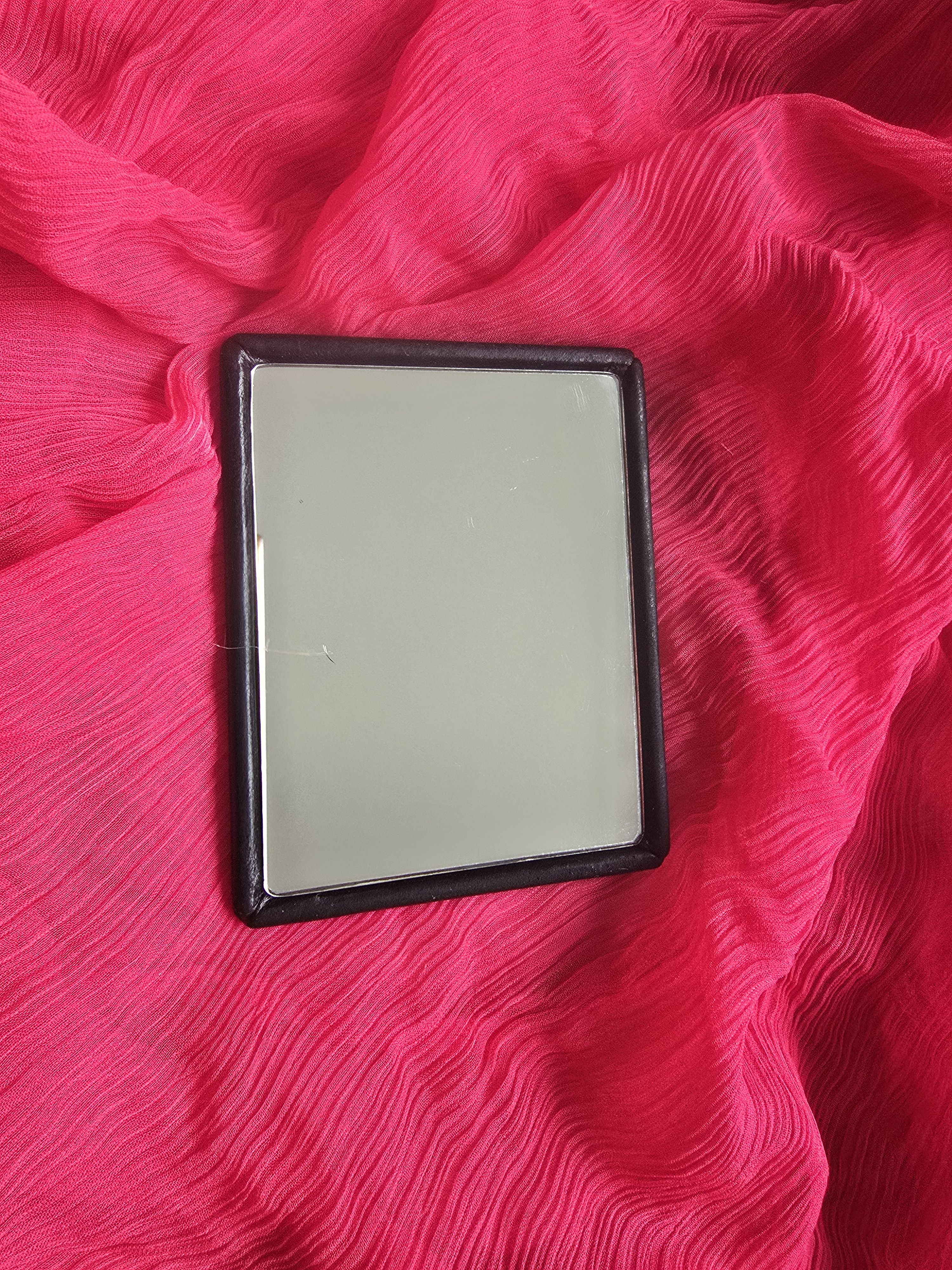 Bottega Veneta Luxury Designer: BOTTEGA VENETA Vntg Black Leather Mirror Size ONE SIZE - 12 Thumbnail