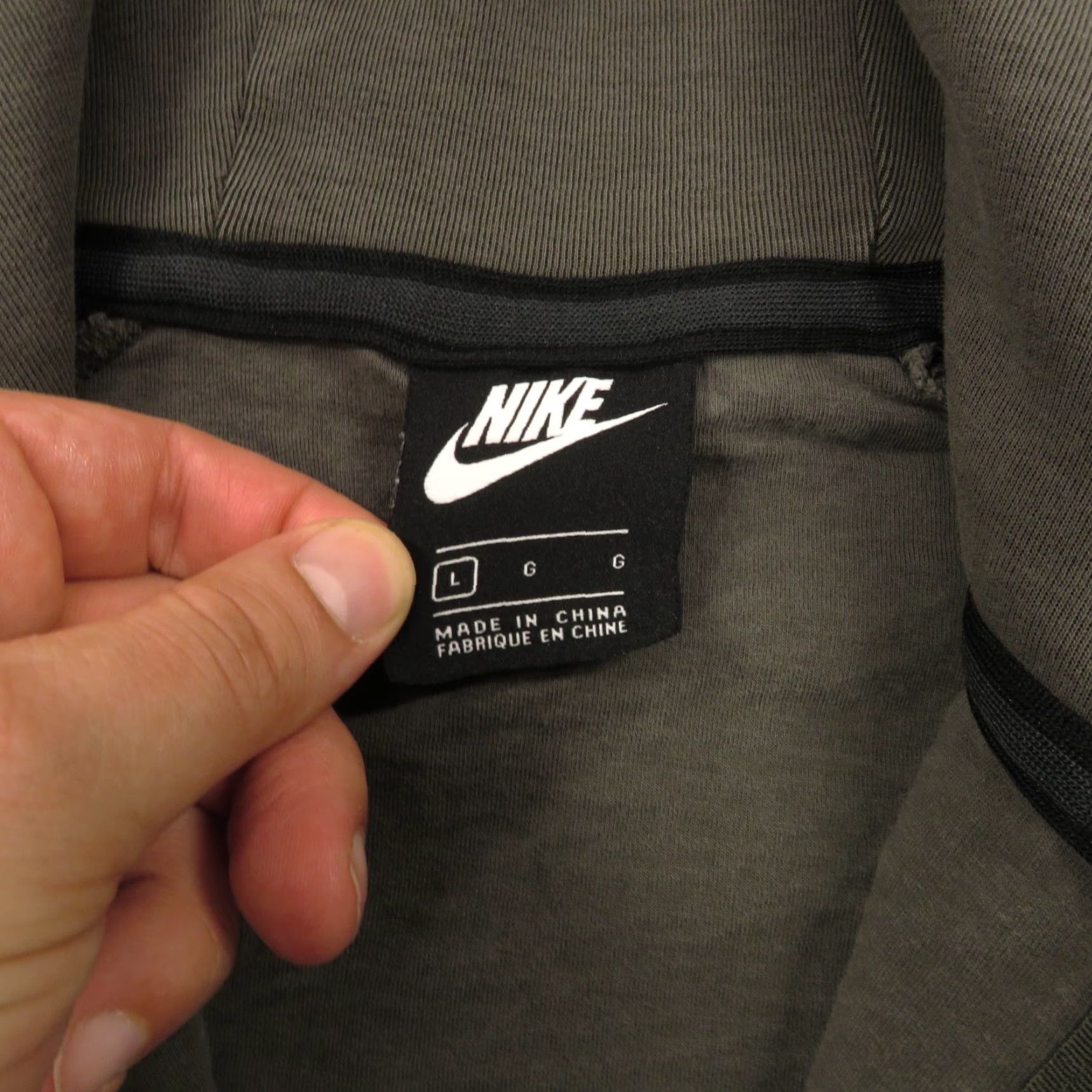 Nike Nike Jacket Men Large Tech Fleece Hoodie Full Zip Textured Windrunner Stone NSW.jpg Size US L / EU 52-54 / 3 - 4 Thumbnail