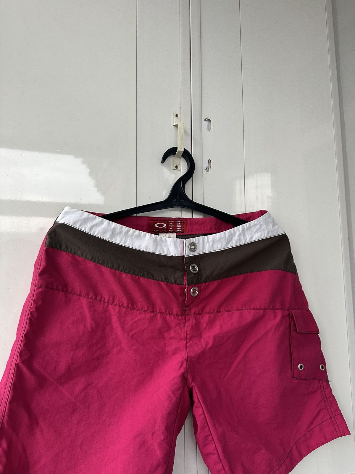 Oakley Vintage Oakley Nylon Shorts Sportswear Size US 34 / EU 50 - 6 Thumbnail