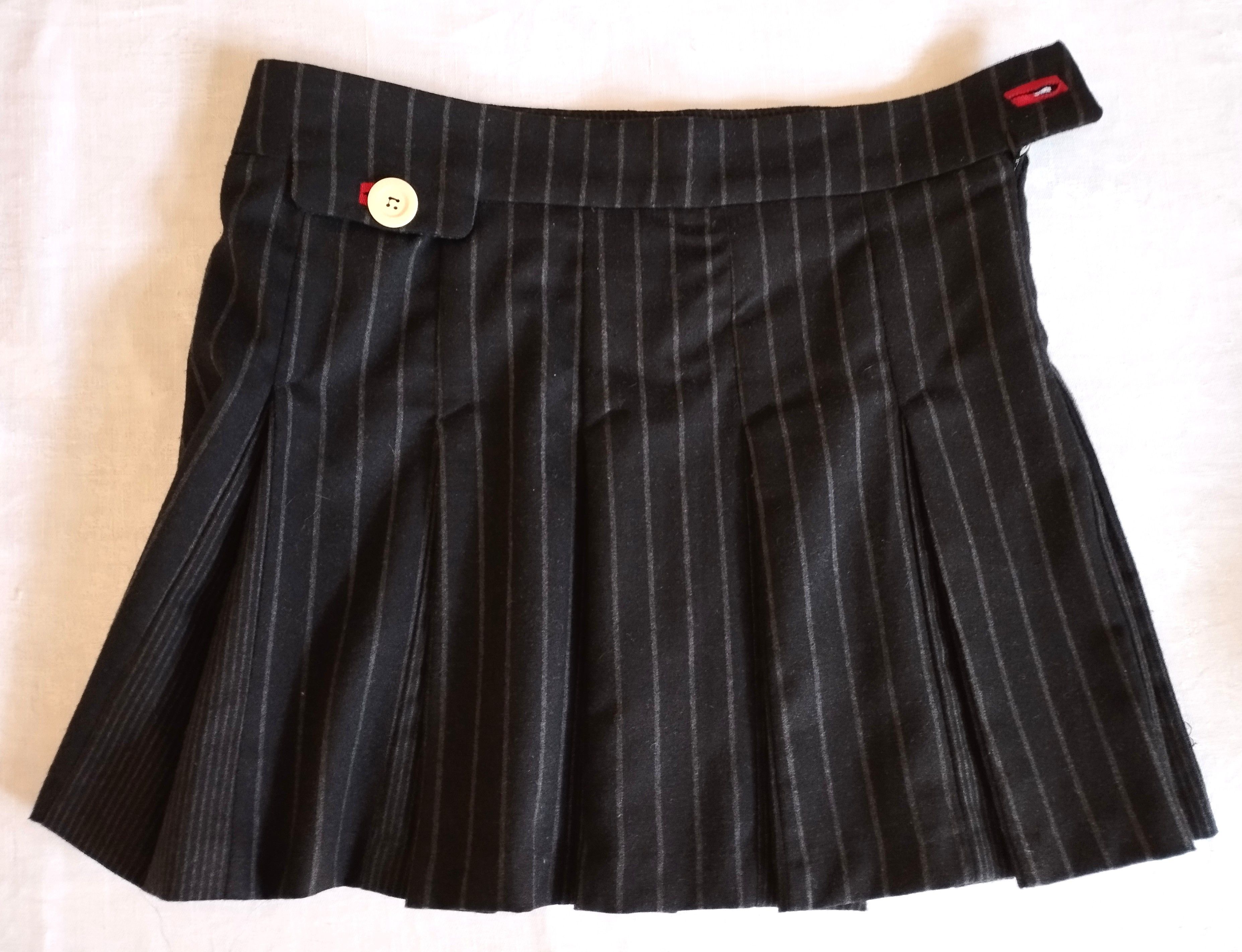 Cerruti 1881 Cerruti Jupe Laine Casual Affaires T L/XL Size 27" / US 4 / IT 40 - 1 Thumbnail