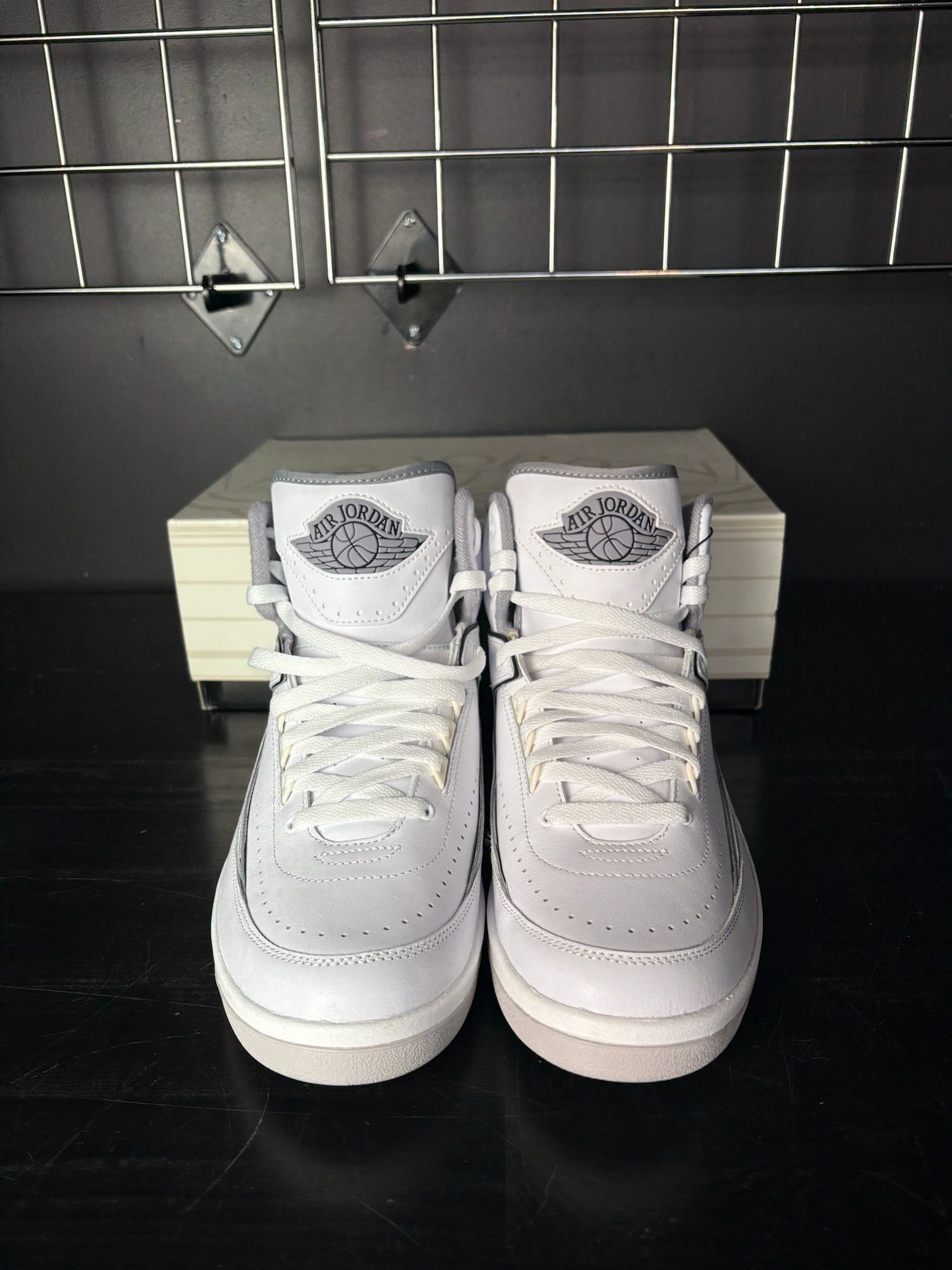 Jordan Brand Air Jordan 2 Retro "Cement Grey" - Size 9 Size US 9 / EU 42 - 4 Thumbnail
