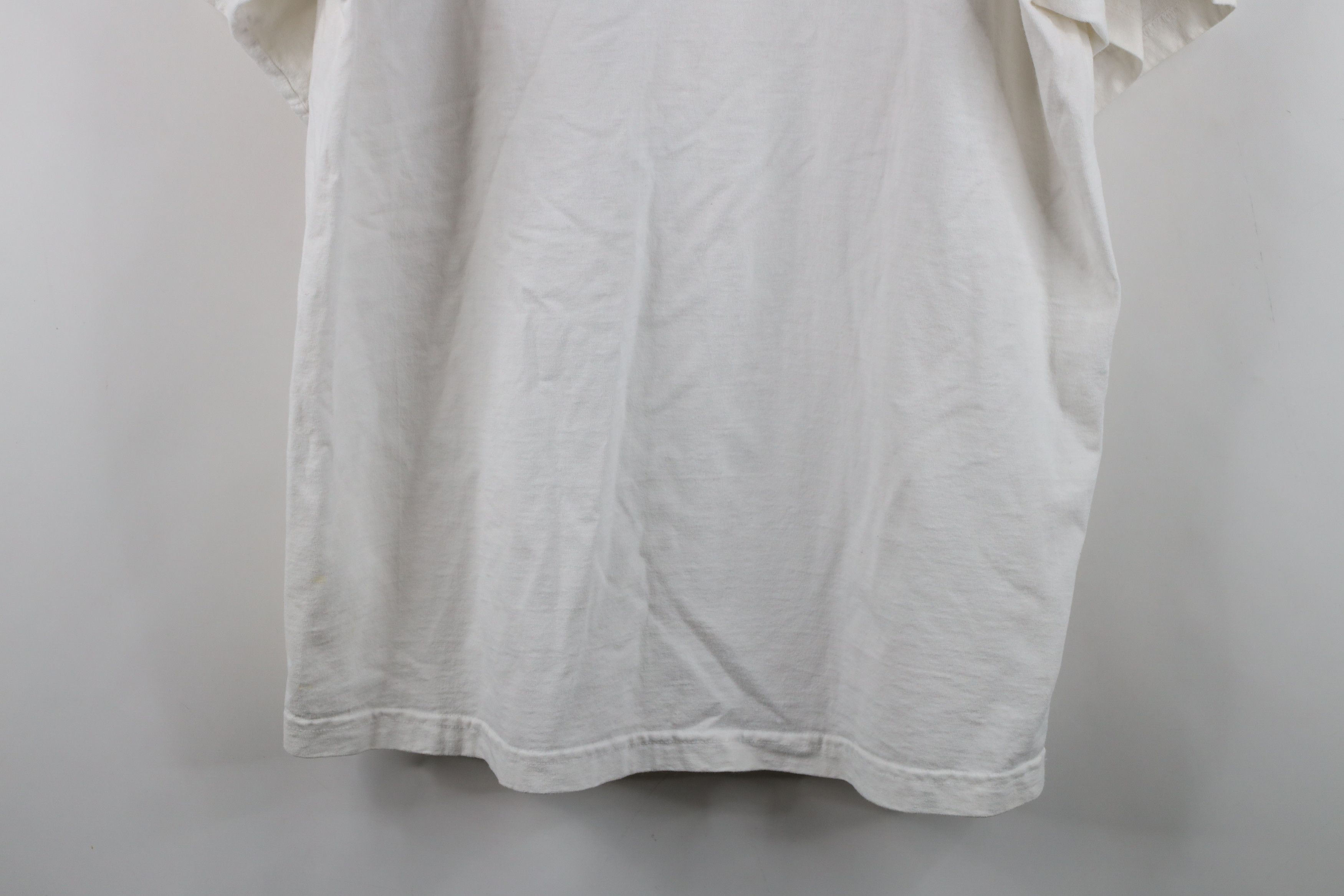 Nike Vintage 90s Nike Travis Scott Mini Swoosh T-Shirt White USA Size US L / EU 52-54 / 3 - 14 Thumbnail