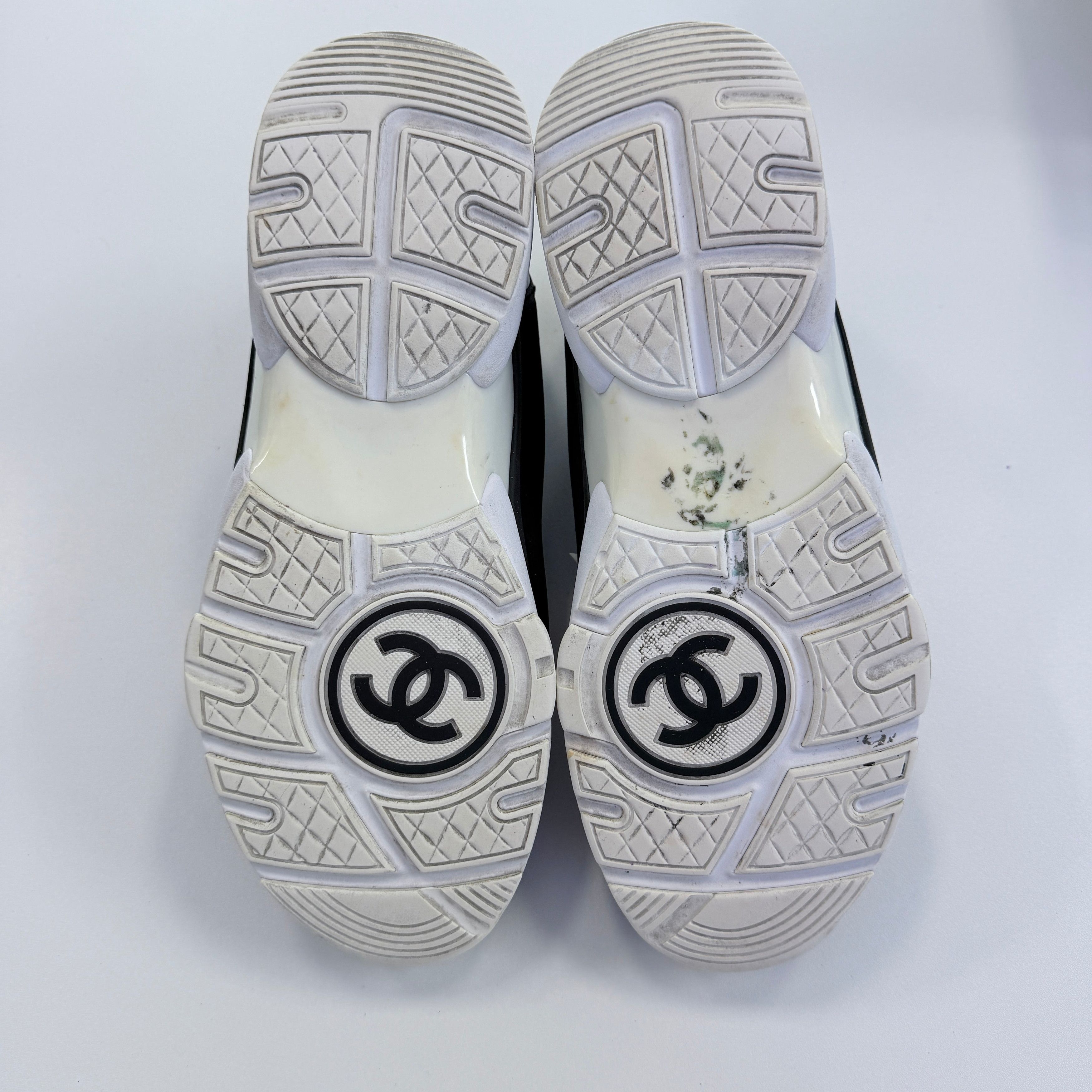 Chanel Chanel Runner Foam Black/Pink Size US 8 / EU 41 - 5 Thumbnail