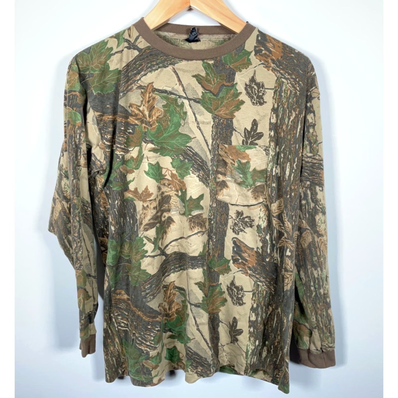 Vintage VINTAGE Ace Sportswear 80s Camouflage Pocket Long Sleeve T-Shirt L Green 50/50 90s Grunge Nature Outdoor 80s Mens Size US L / EU 52-54 / 3 - 2 Thumbnail
