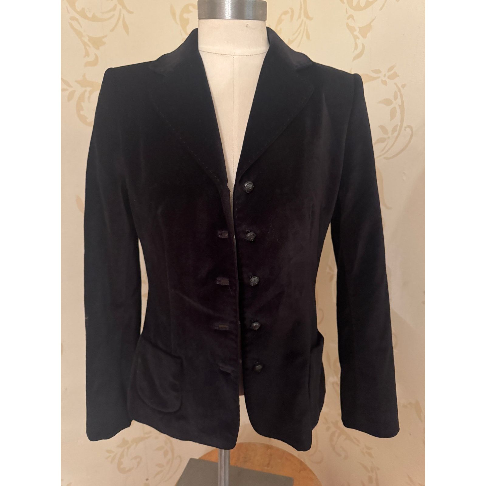 Elie Tahari Ladies Size Small Elie Tahari Black Velvet Jacket Size S / US 4 / IT 40 - 1 Thumbnail