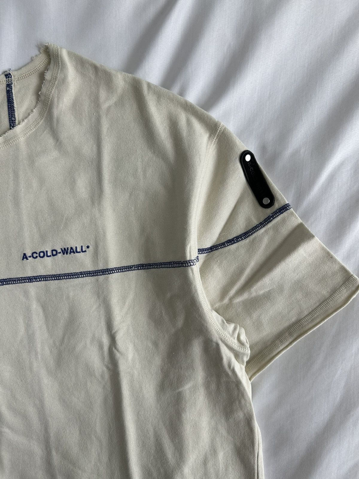 A-COLD-WALL* A Cold Wall Tee Cotton Single Jersey Bone Intersect ACW Size US L / EU 52-54 / 3 - 3 Thumbnail