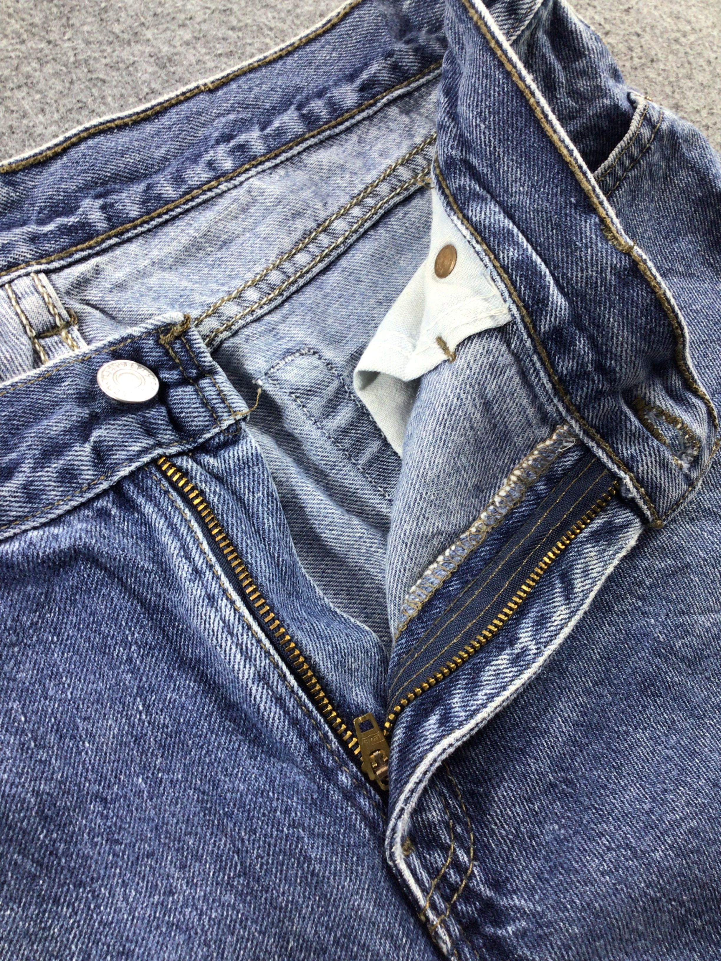 Levi's Vintage Levis 518 Jeans Blue Wash Flare Denim KJ252 Size US 34 / EU 50 - 7 Thumbnail