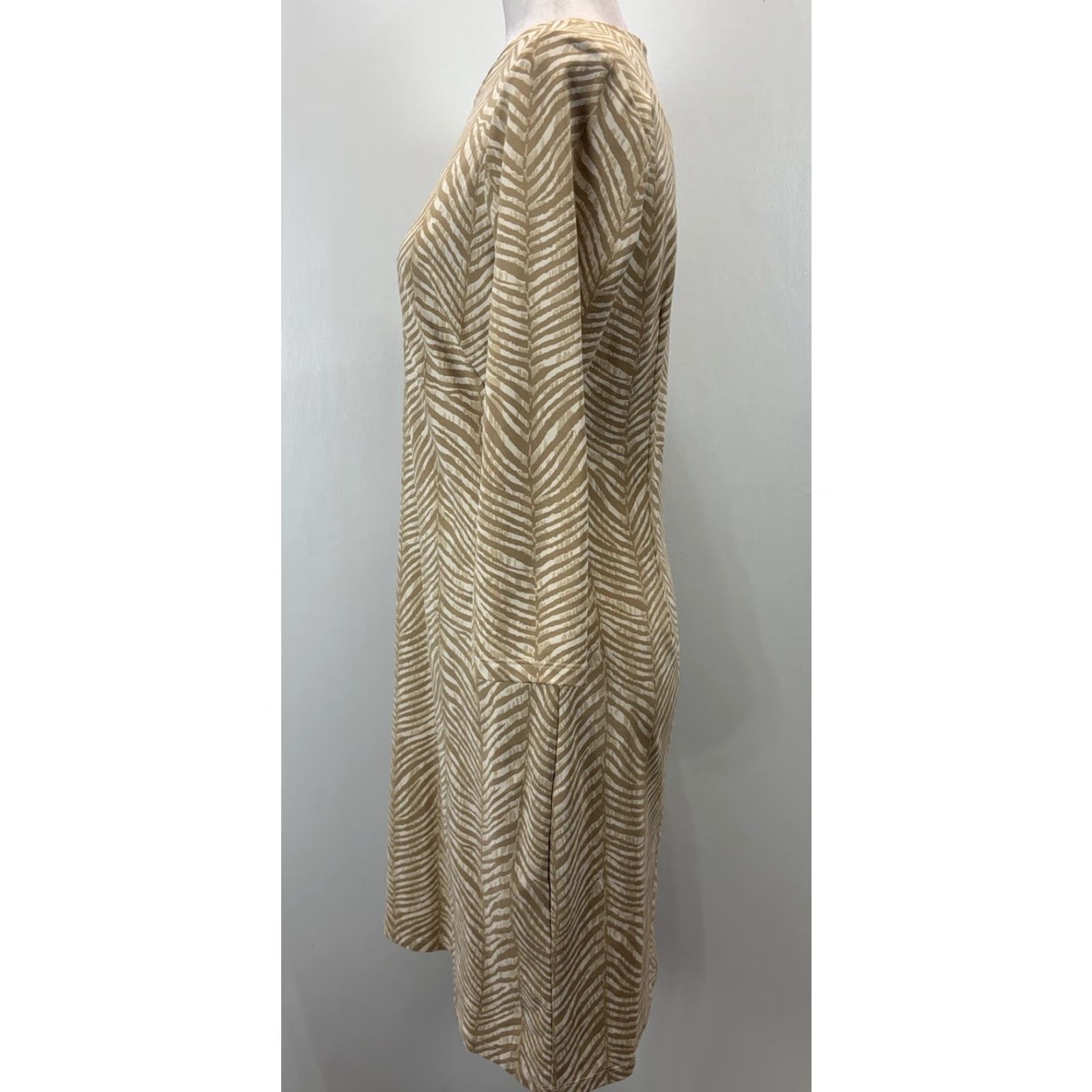 J.McLaughlin J. McLaughlin Sophia Catalina Cloth Dress Zebra Animal Print 3/4 Sleeve Sz M Knee Length Multicolor Sheath Womens Size M / US 6-8 / IT 42-44 - 2 Thumbnail
