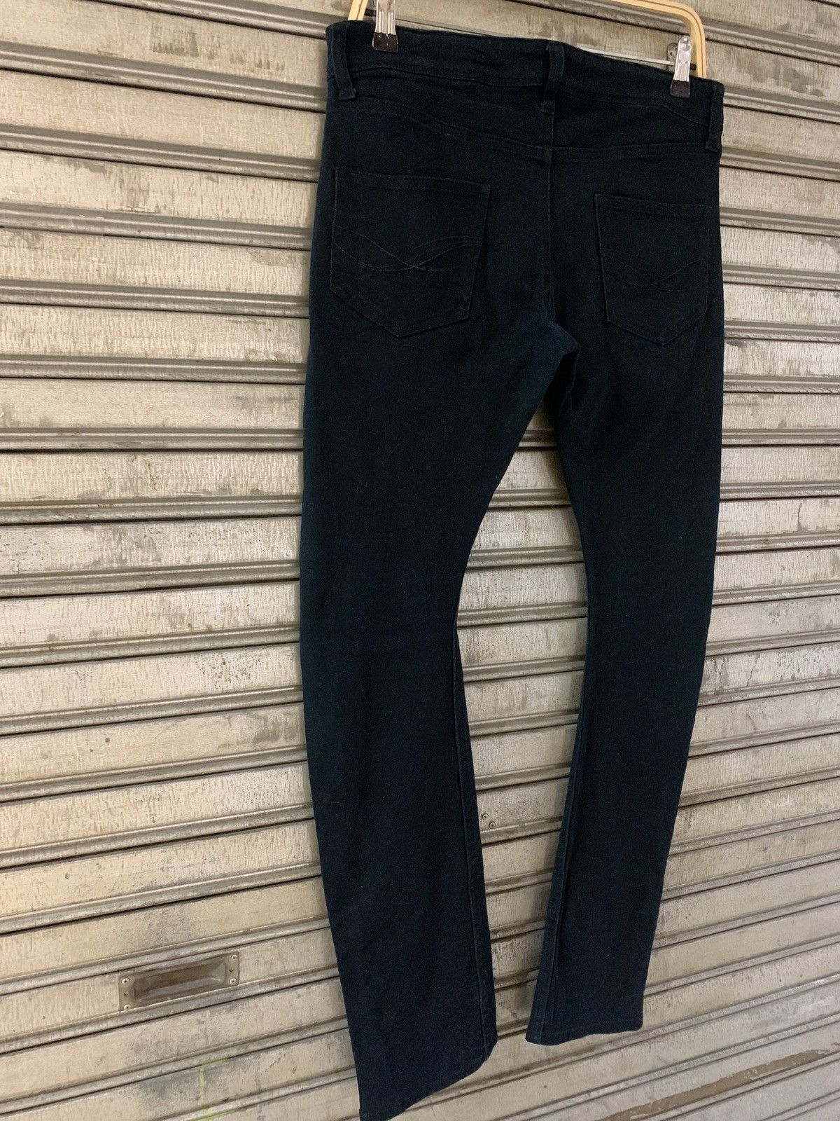 If Six Was Nine CavariA j-cut black denim pants Size US 32 / EU 48 - 6 Thumbnail