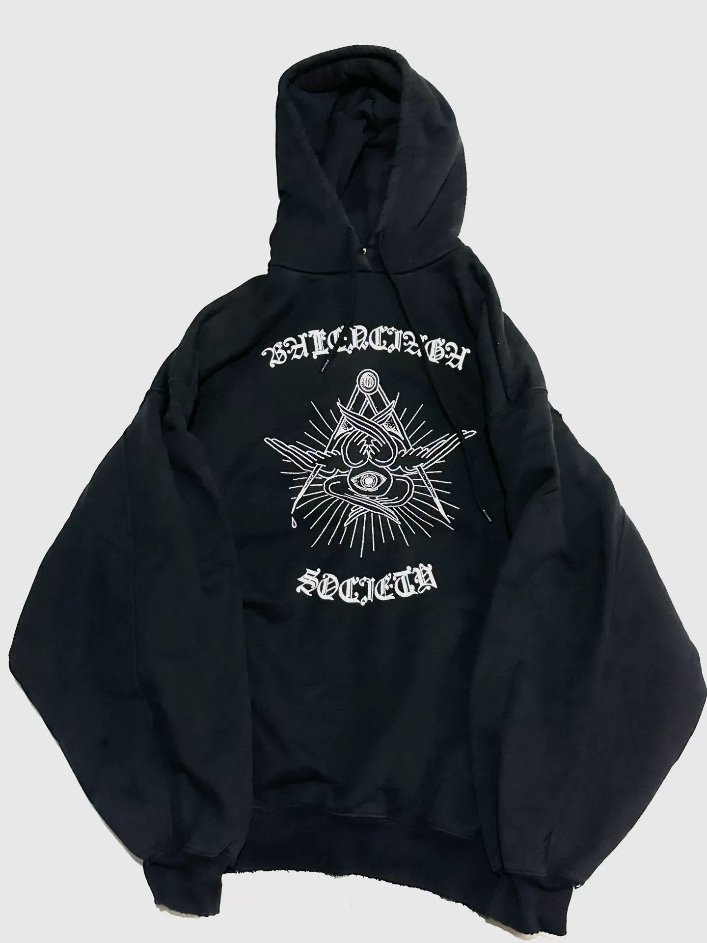 Balenciaga Balenciaga Evil Eye Sanskrit Hoodie Size US XXS / EU 40 - 1 Thumbnail