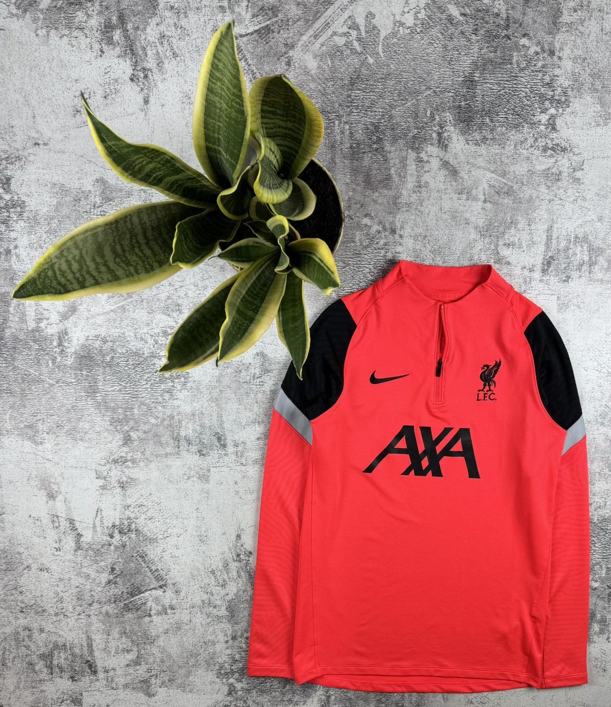 Nike LIVERPOOL 2020/2021 Training 1/3 1/4 Nike Soccer Football Fan T Shirt Jersey Kit Size US S / EU 44-46 / 1 - 1 Thumbnail