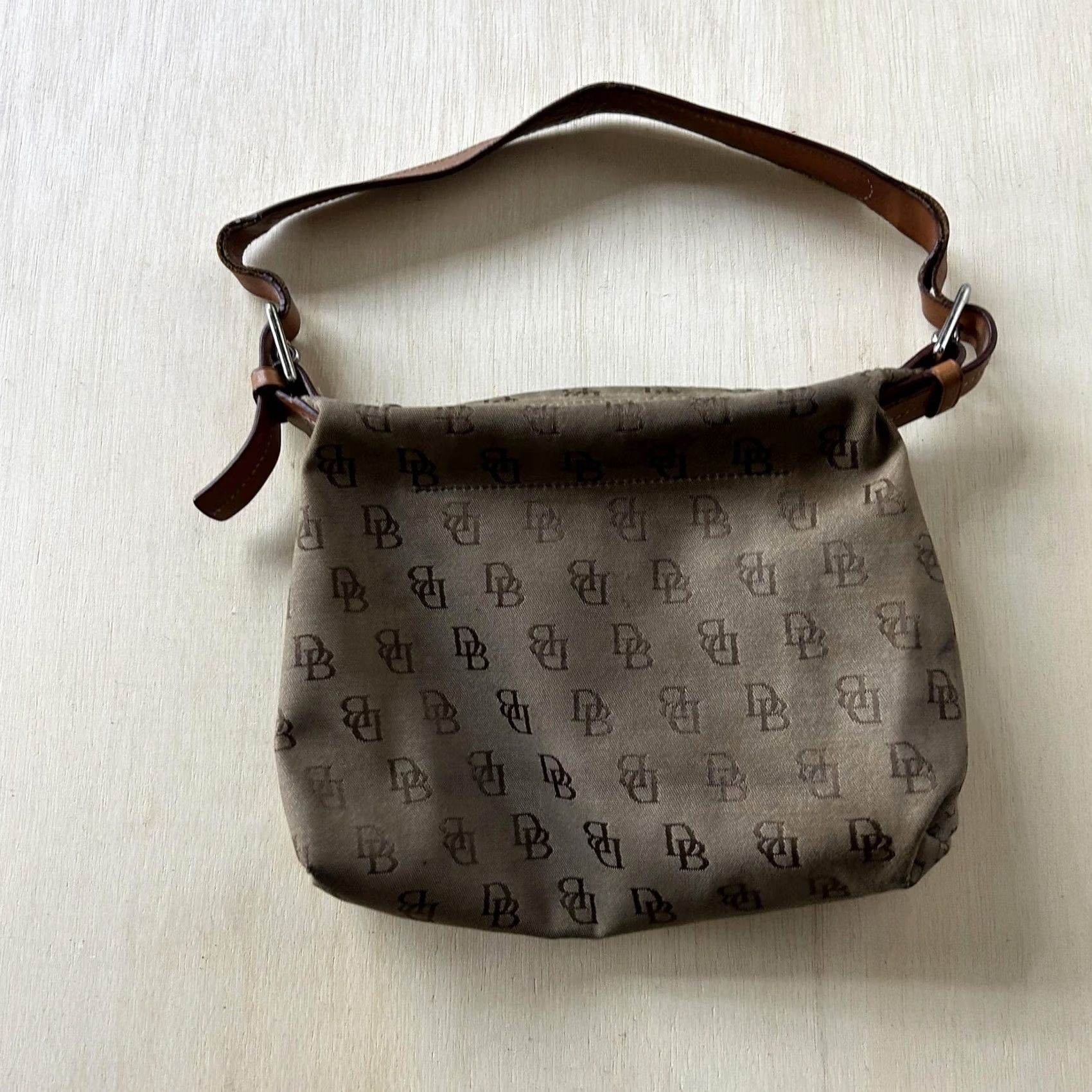 Dooney & Bourke VINTAGE Dooney & Bourke Shoulder Bag Womens Small Brown Monogram Canvas Leather Zip Size ONE SIZE - 2 Thumbnail