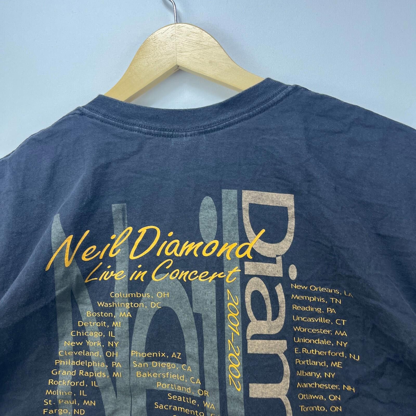 Vintage Vintage Neil Diamond Band Tour T Shirt XL Size US XL / EU 56 / 4 - 8 Thumbnail