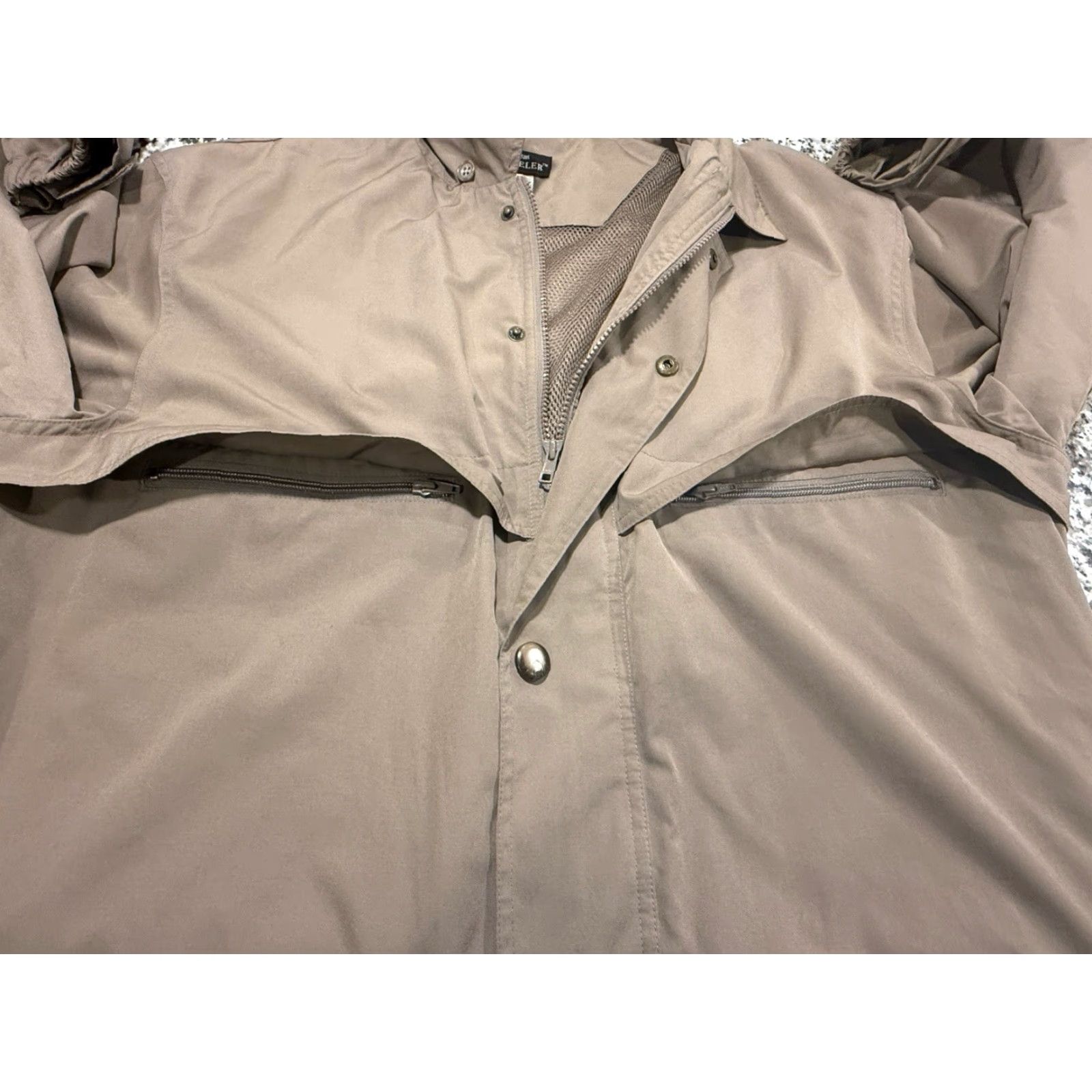 Vintage VINTAGE L.L. Bean Traveler Jacket Khaki Brown Reg XL Utility Vented Zipped Field Chore Jacket 90s Outdoor Workwear Mens Size US XL / EU 56 / 4 - 5 Thumbnail