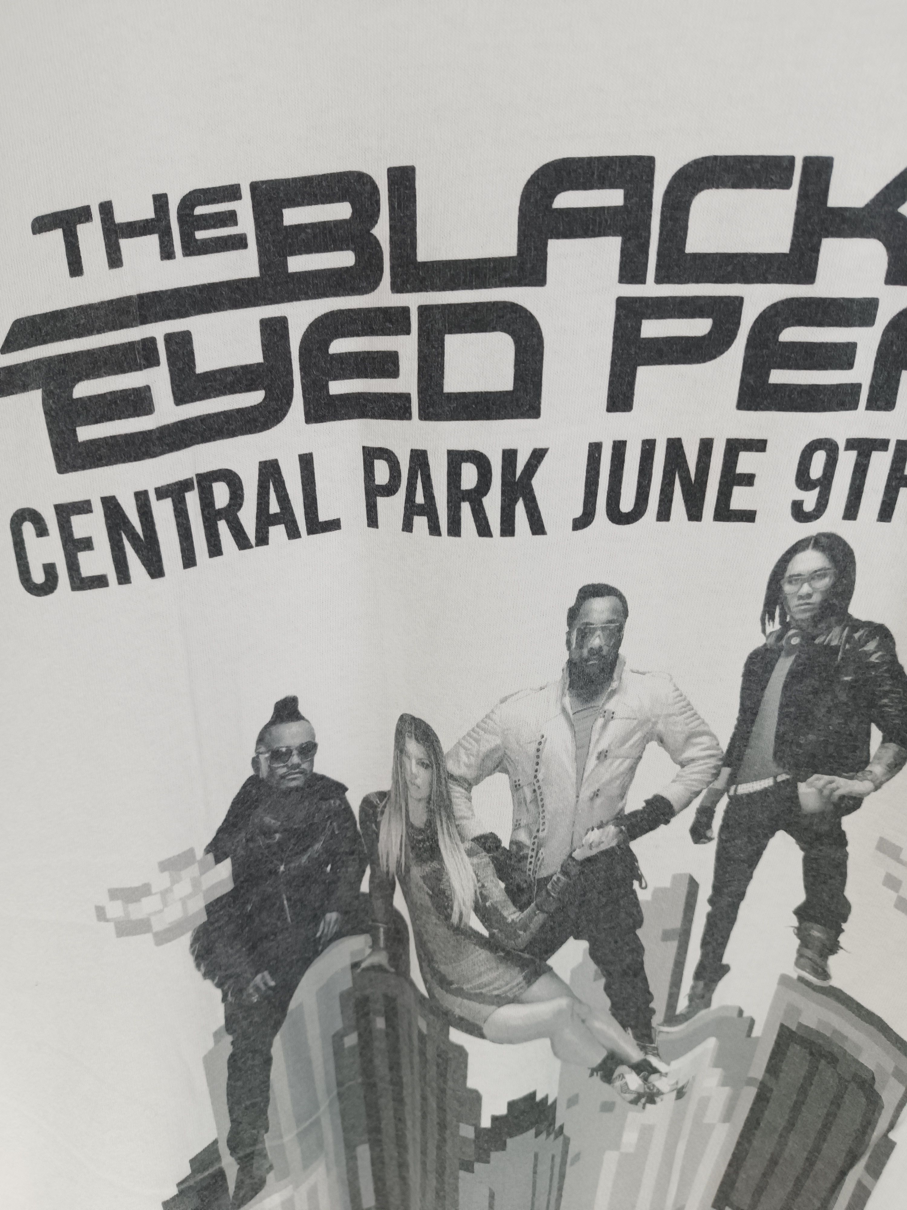 Rap Tees VINTAGE 2011 THE BLACK EYED PEAS C.PARK usher guetta wyclef Size US XL / EU 56 / 4 - 11 Thumbnail