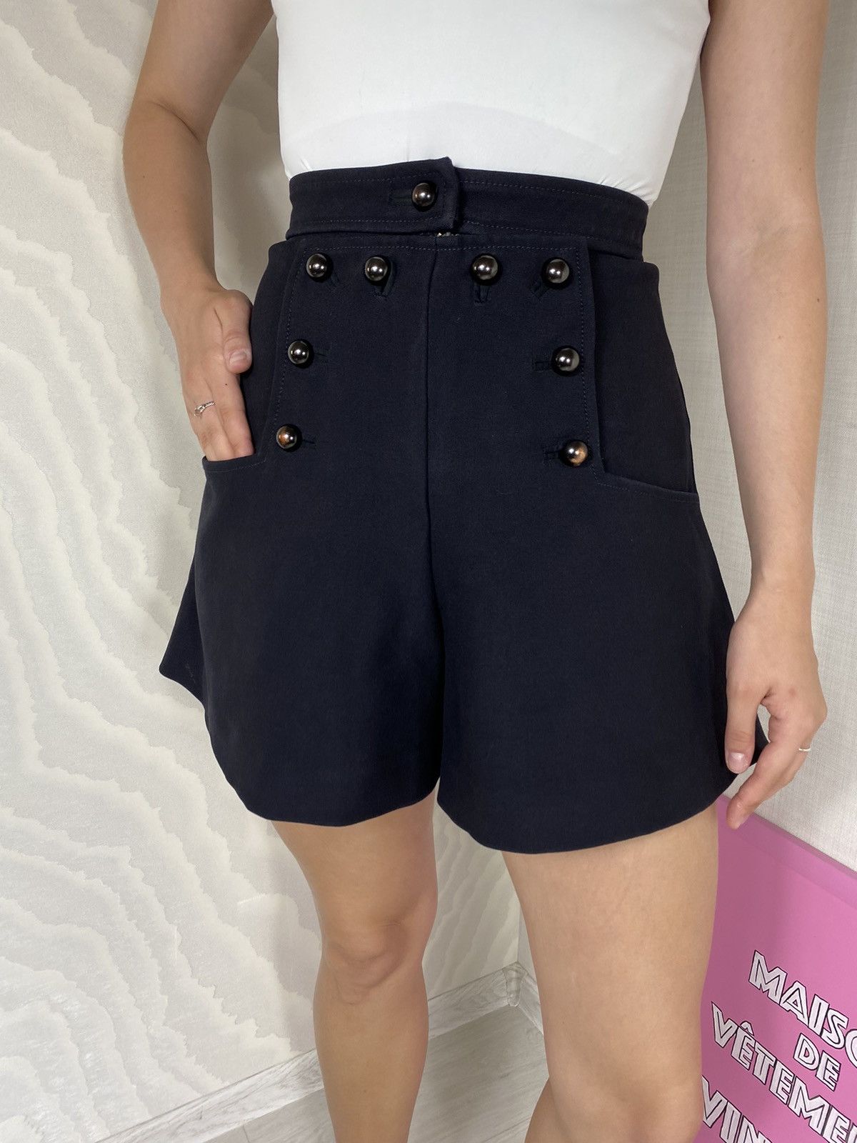 Isabel Marant Etoile Isabel Marant Etoile wool shorts Size 26" / US 2 / IT 38 - 2 Thumbnail