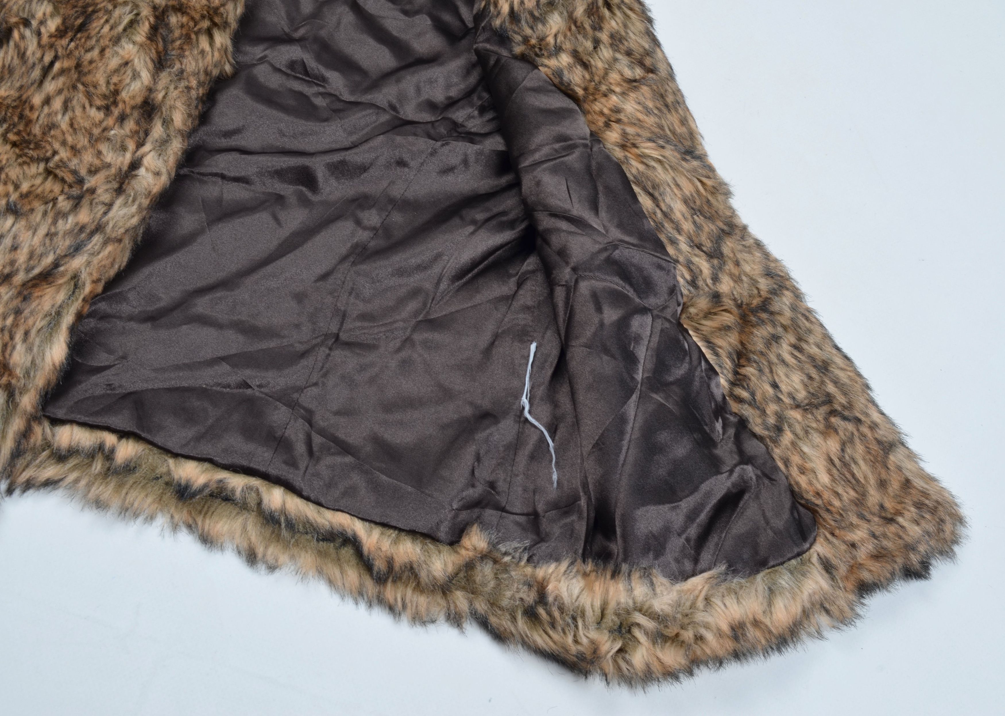 Abercrombie & Fitch Abercrombie & Fitch Y2K Coquette Faux Fur Open Vest Size S / US 4 / IT 40 - 8 Thumbnail